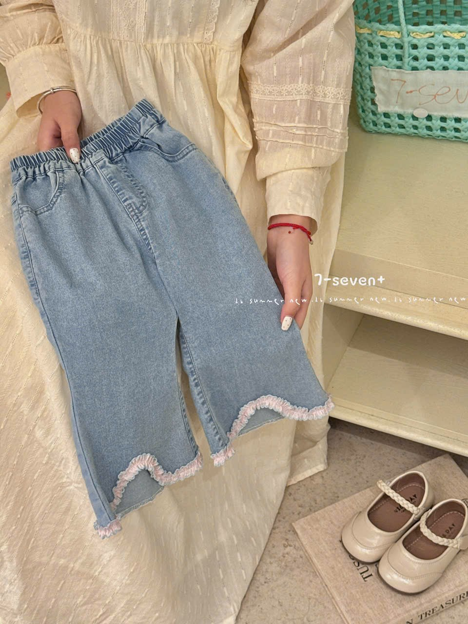 H186 - Quần bò lửng gấu viền bèo hồng hãng Seven