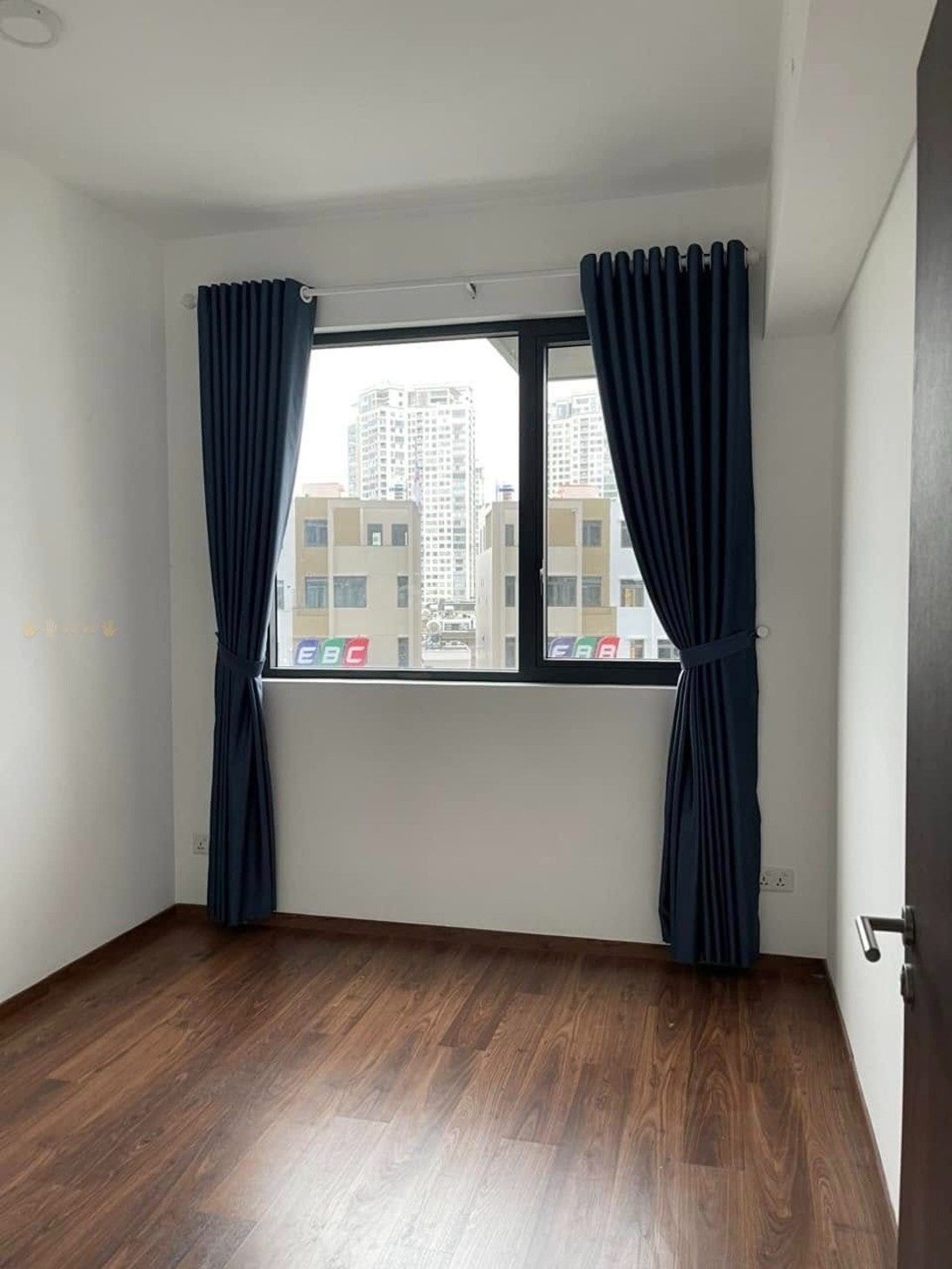 Bán căn hộ 2 phòng ngủ One Verandah - View sông SG, tầng thấp_thumbnail_1