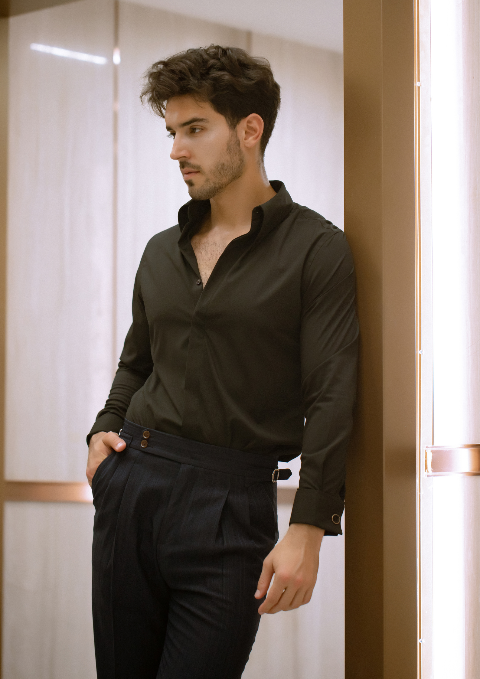 Áo Sơ Mi Nam Là Gì? Các Kiểu Áo Sơ Mi Và Cách Phối Đồ Thanh Lịch