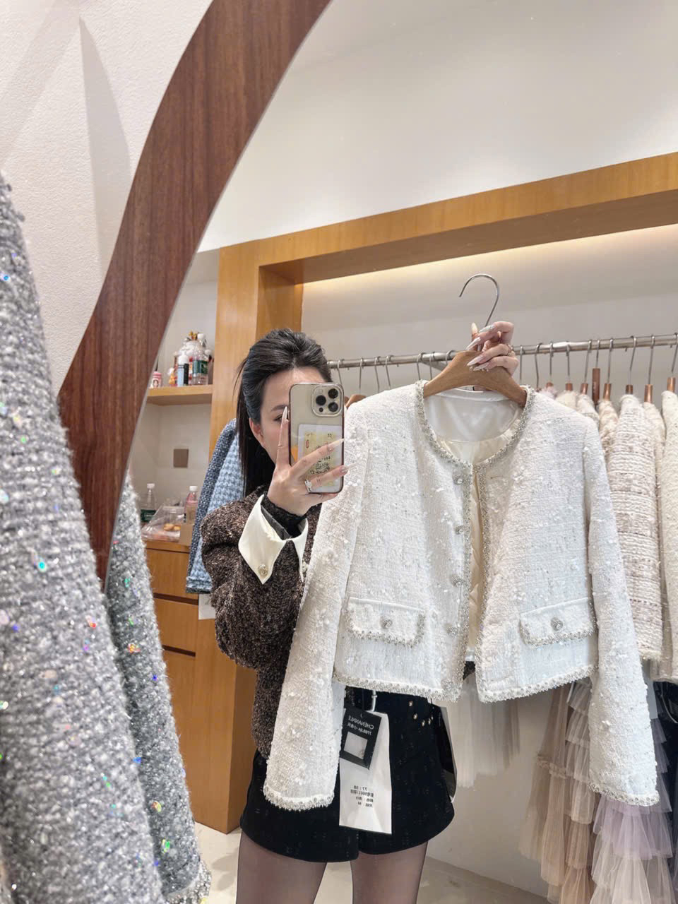 Áo dạ viền đá - V35