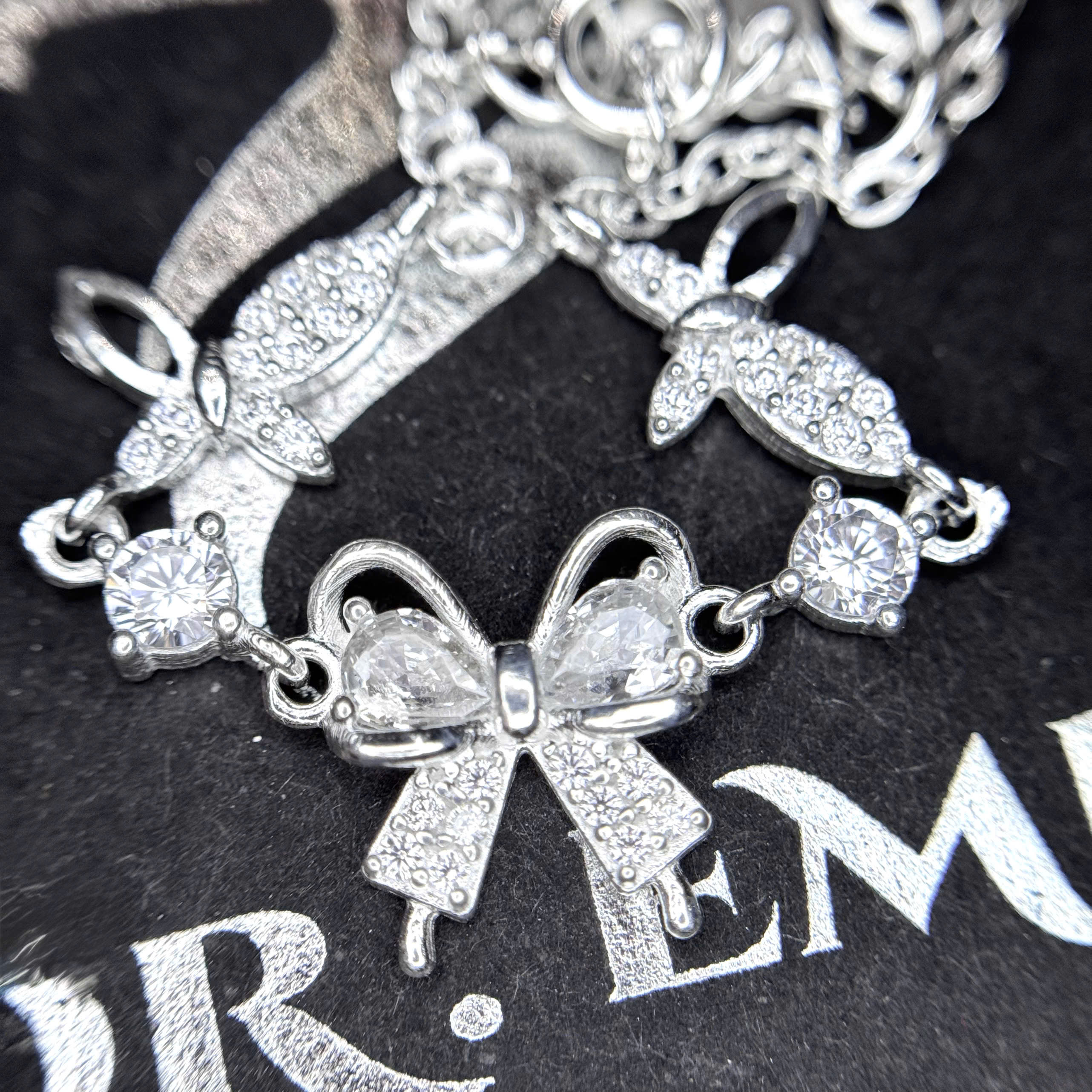 Vòng tay bạc xi bạch kim nơ trắng_thumbnail_2