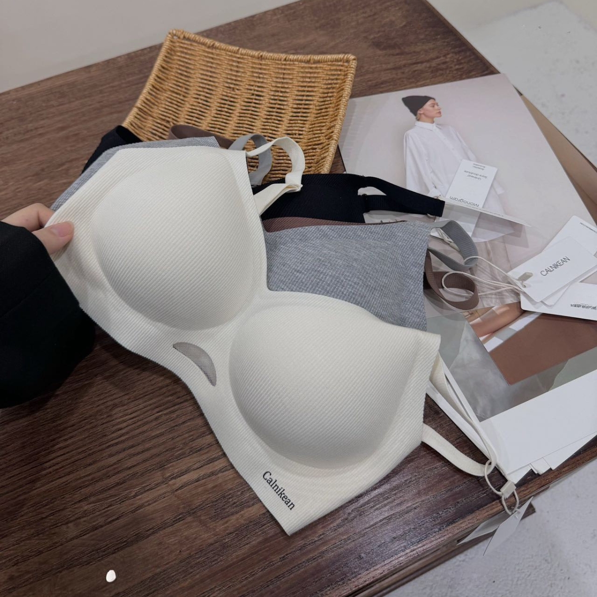 CalniKean Áo Lót Nữ Cotton Hàn Mềm Mại Mút 1.5cm 4 Màu Đen Nâu Da Xám Nâng Đẩy V1 CK03_thumbnail_6