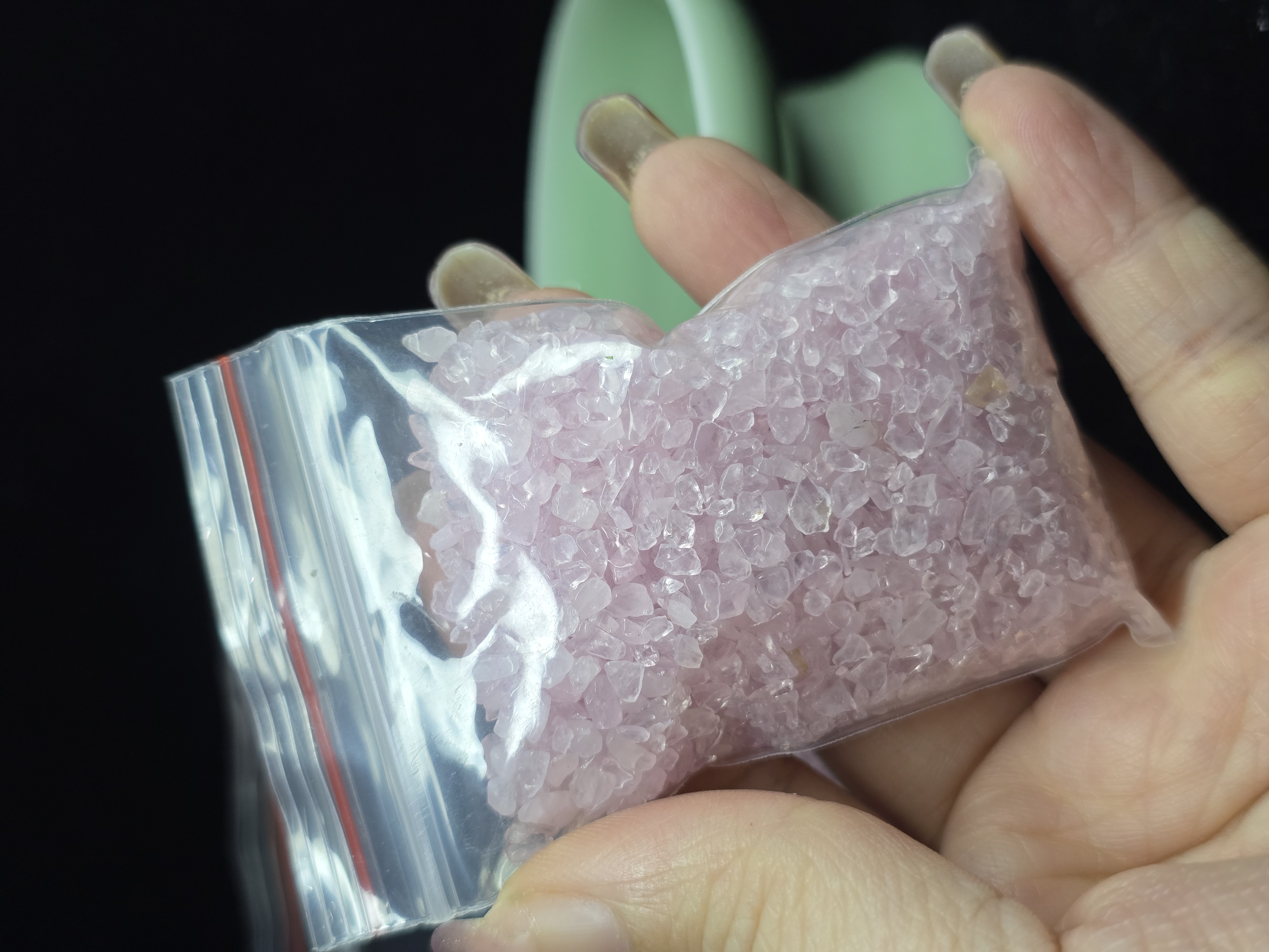 Vụn Đá Siêu Nhỏ Thạch Anh Hồng (Có Phẩm Để Lên Màu)_thumbnail_1