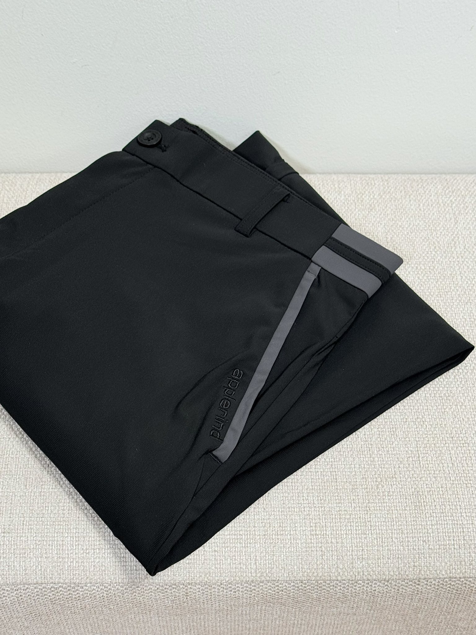 T QUẦN NAM ĐEN APPLERIND_thumbnail_2