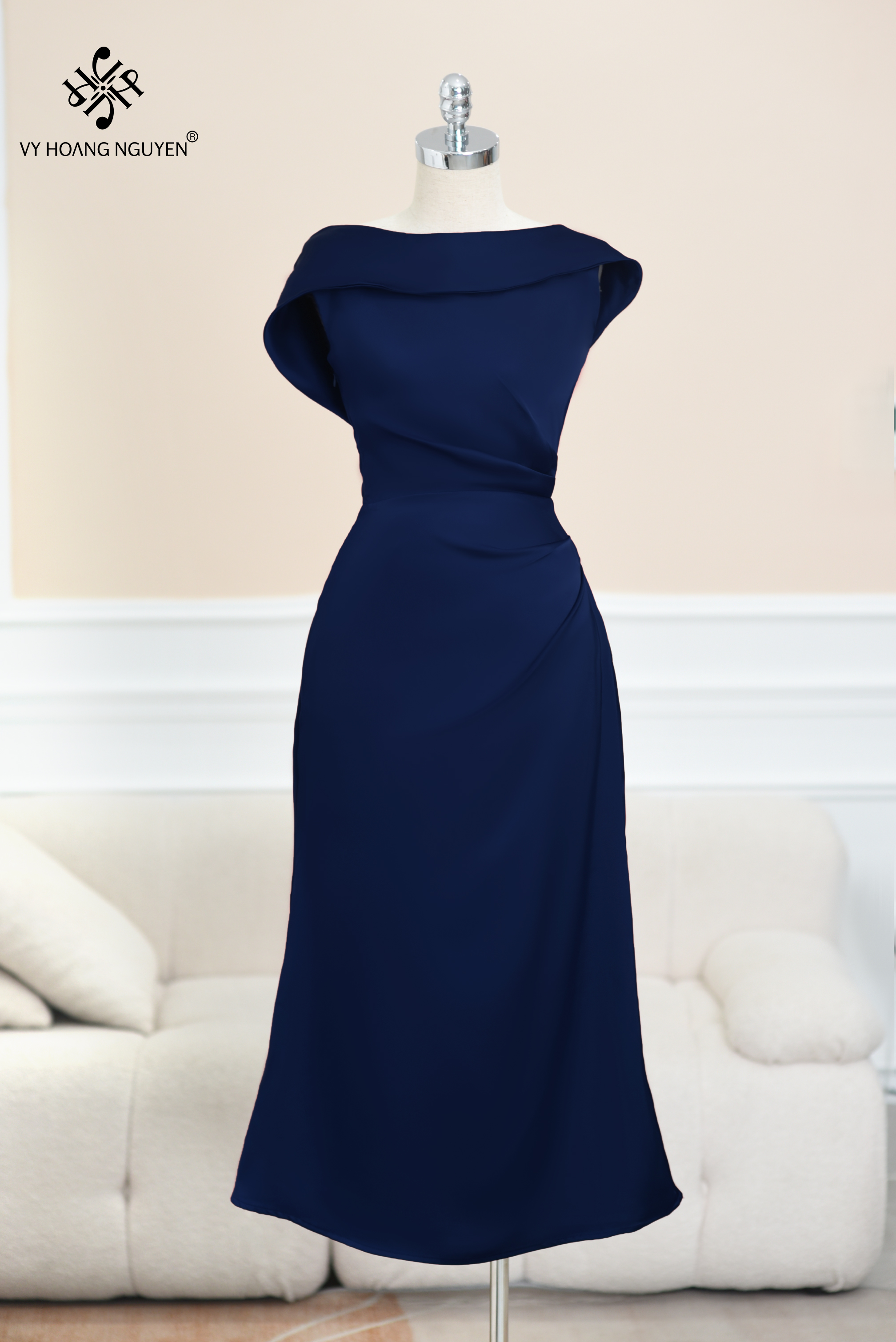 Đầm Lụa Đuôi Cá Trùm Vai Lệch_thumbnail_12