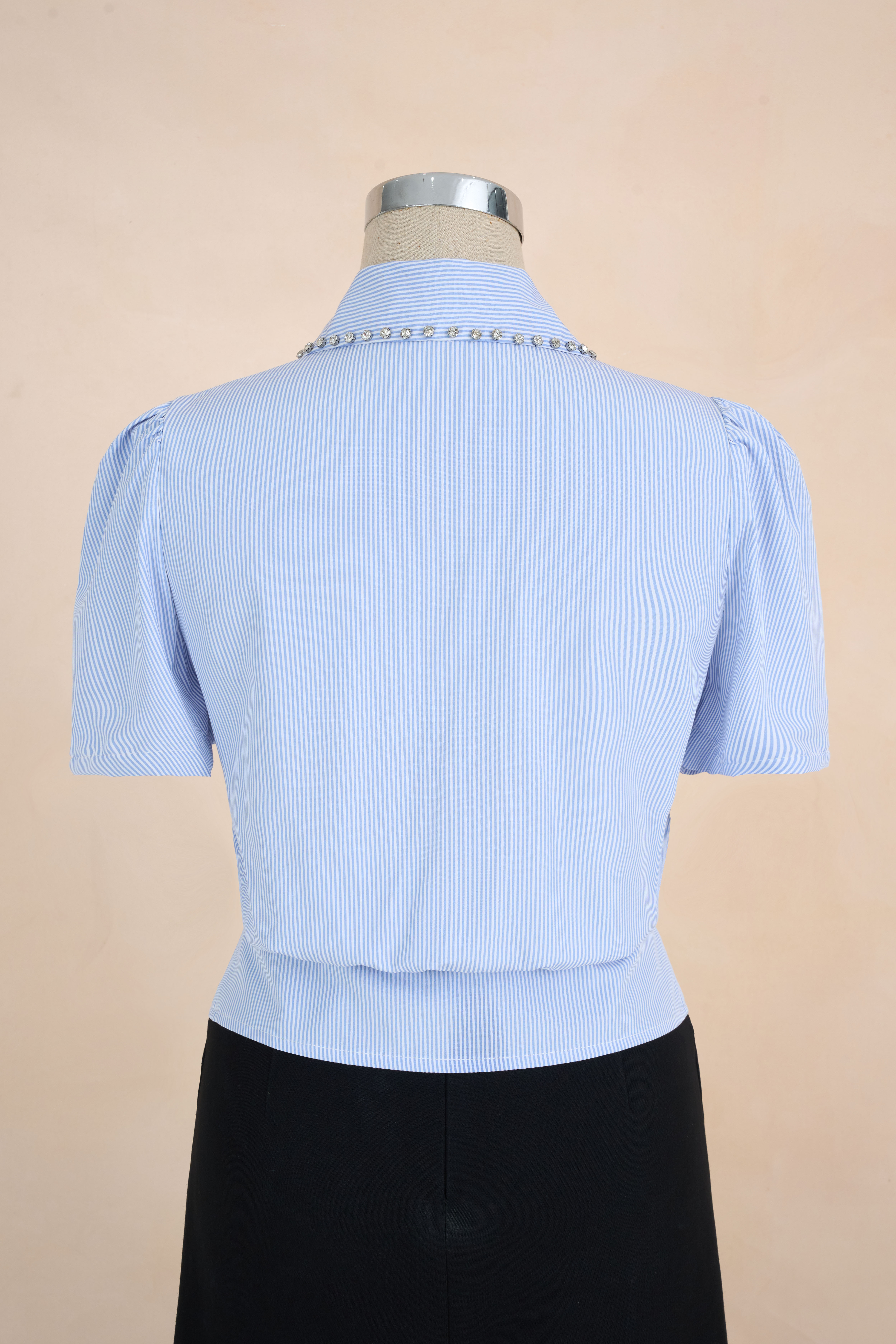 Sơ Mi Kẻ Sọc Cổ Đá Hoa Ngực