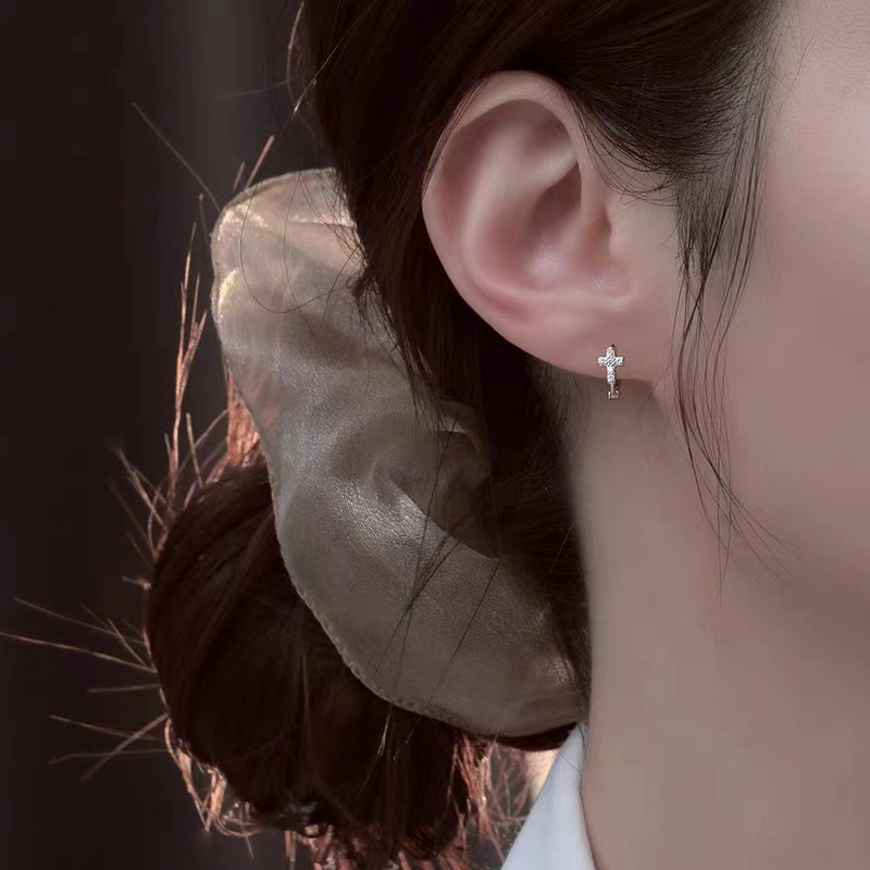 Khuyên tai Thánh Giá bạc unisex tròn nạm đá Zircon có chốt bấm/ trang sức Công Giáo KB02_thumbnail_5