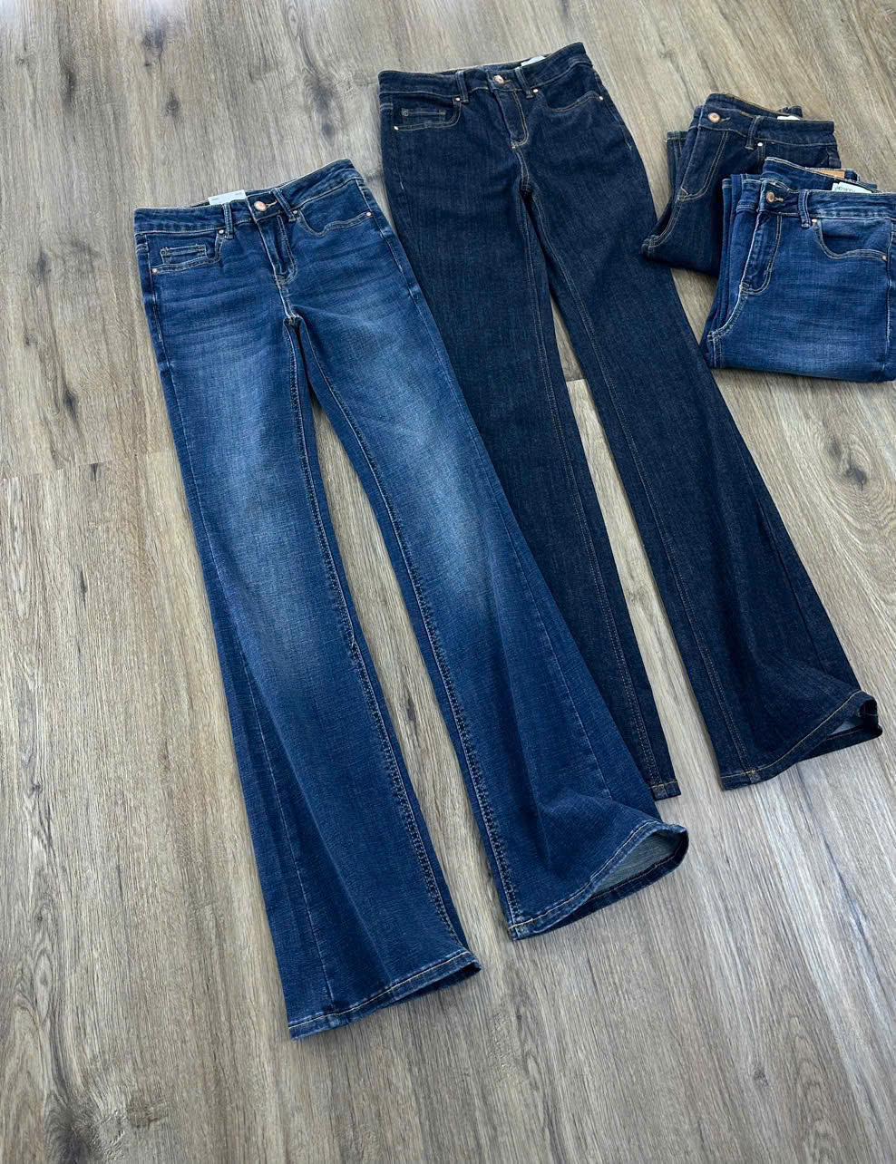 HQ51 Quần jean loe ( ĐẬM )