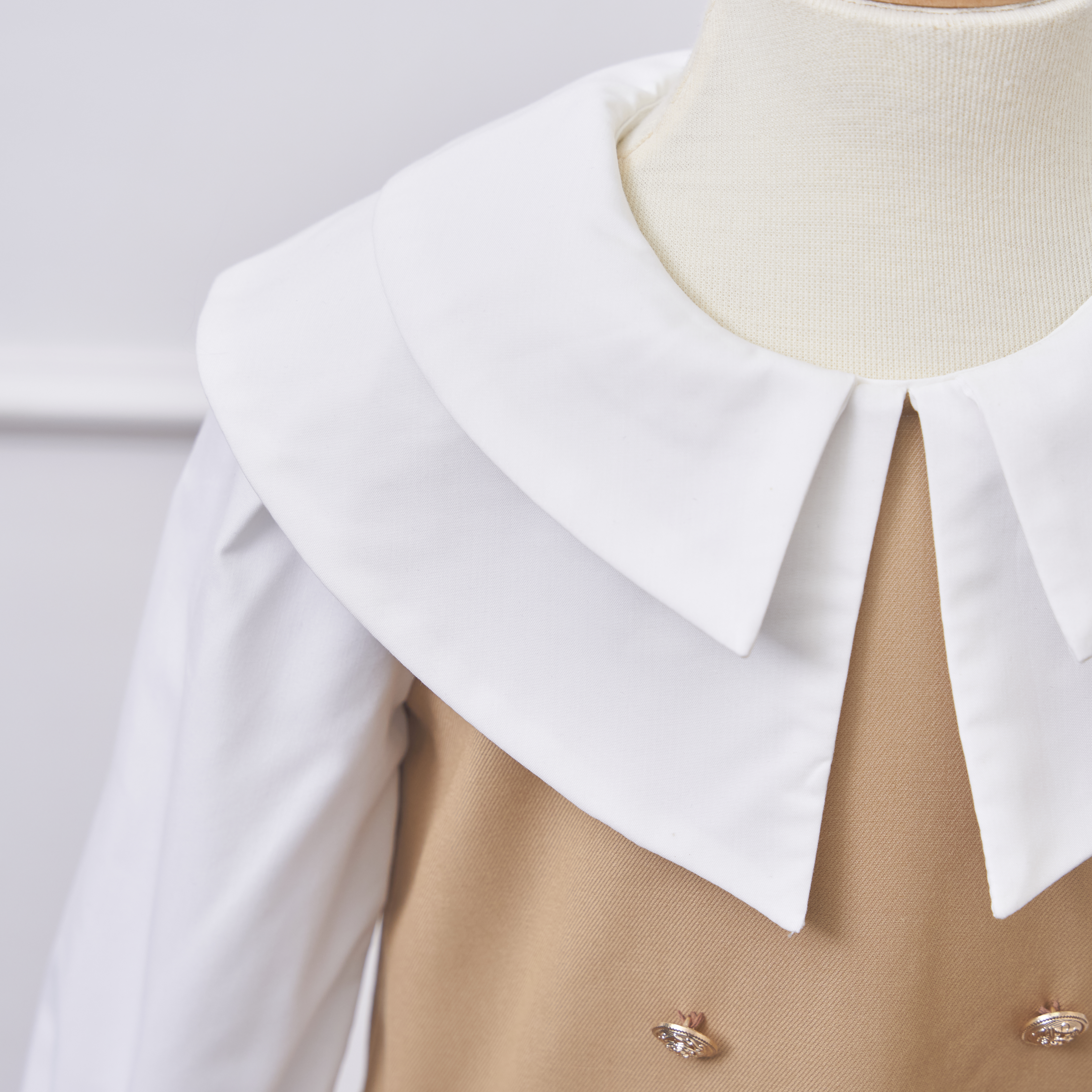 Váy cổ hai tầng đuôi cá xếp ly_thumbnail_1