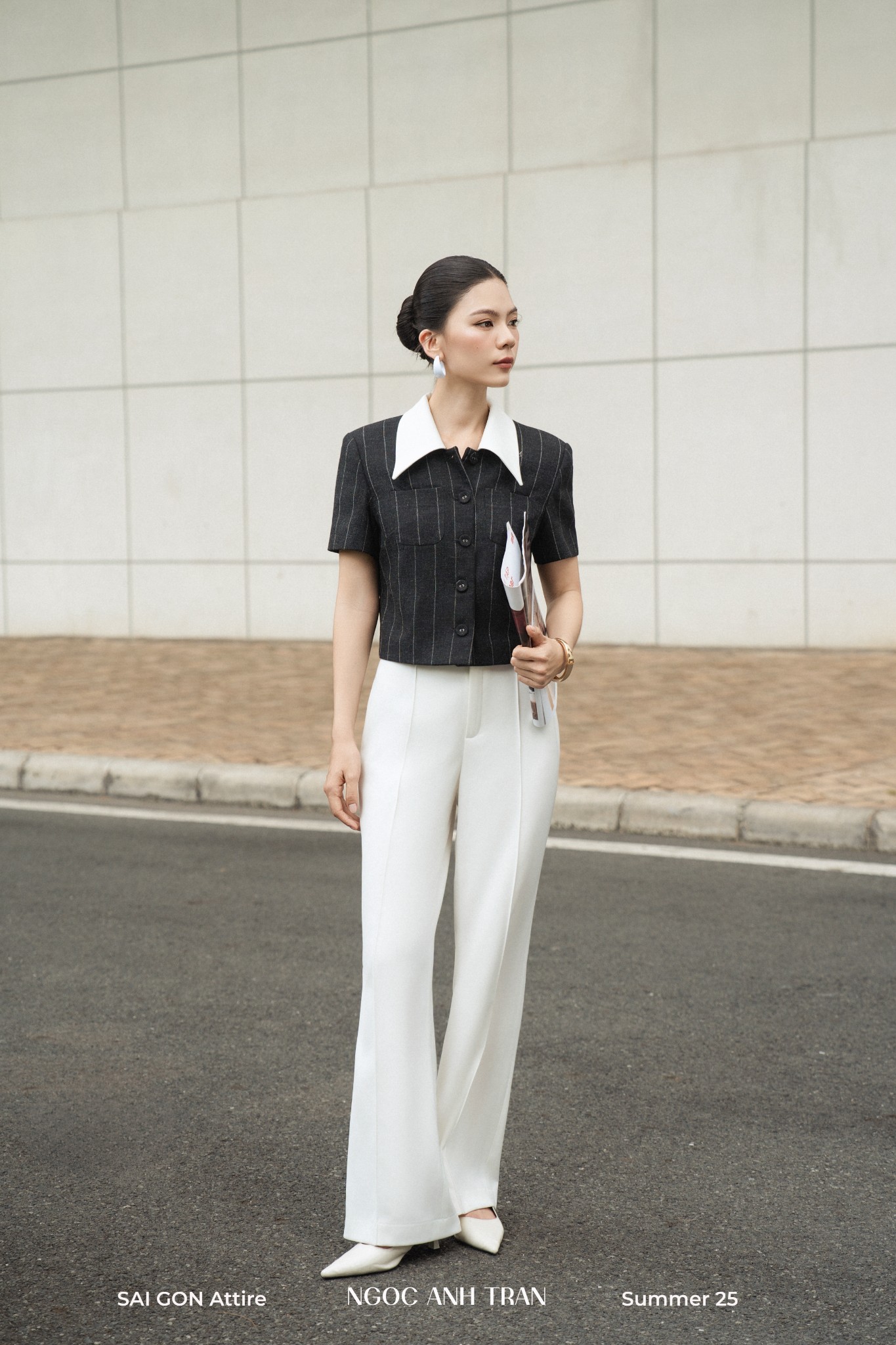 A178 - Áo lửng kẻ đen phối cổ trắng