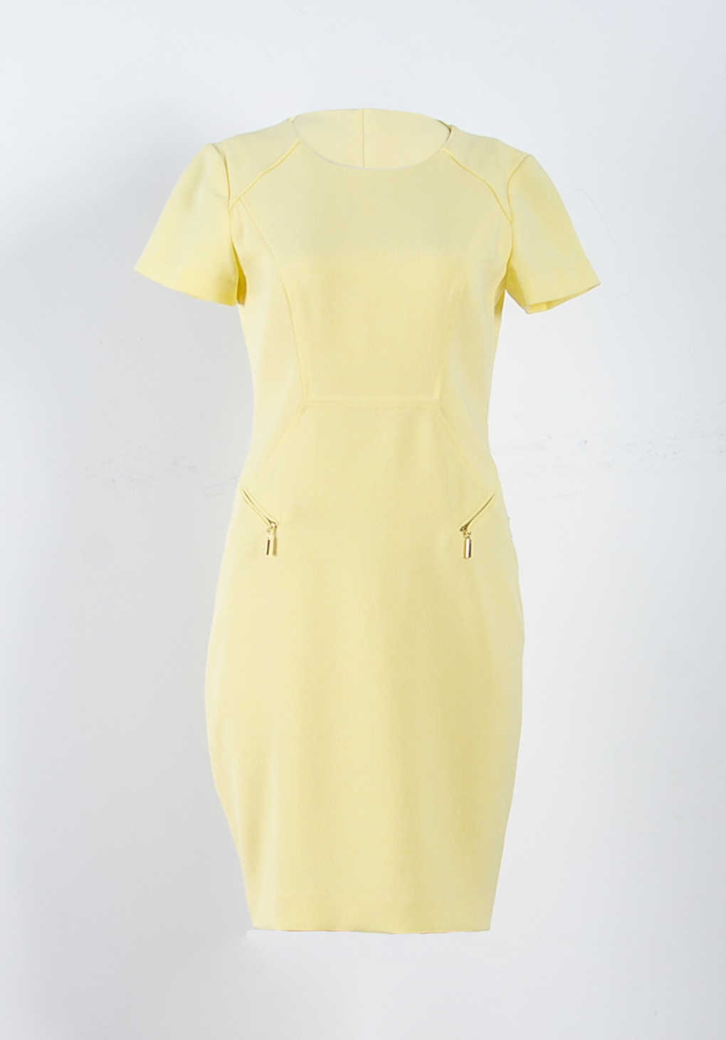 Đầm thân ôm vàng cổ tròn