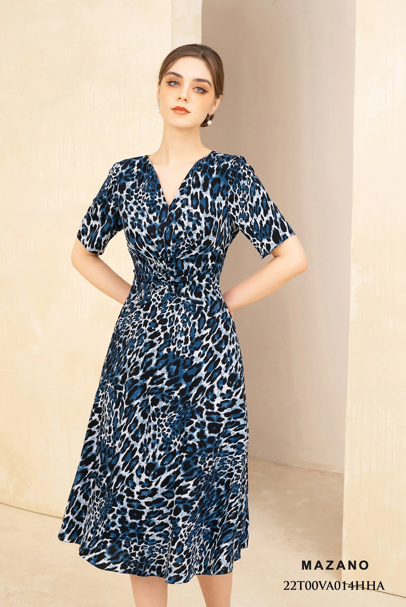 Đầm họa tiết da báo nhún eo chân rủ_thumbnail_3