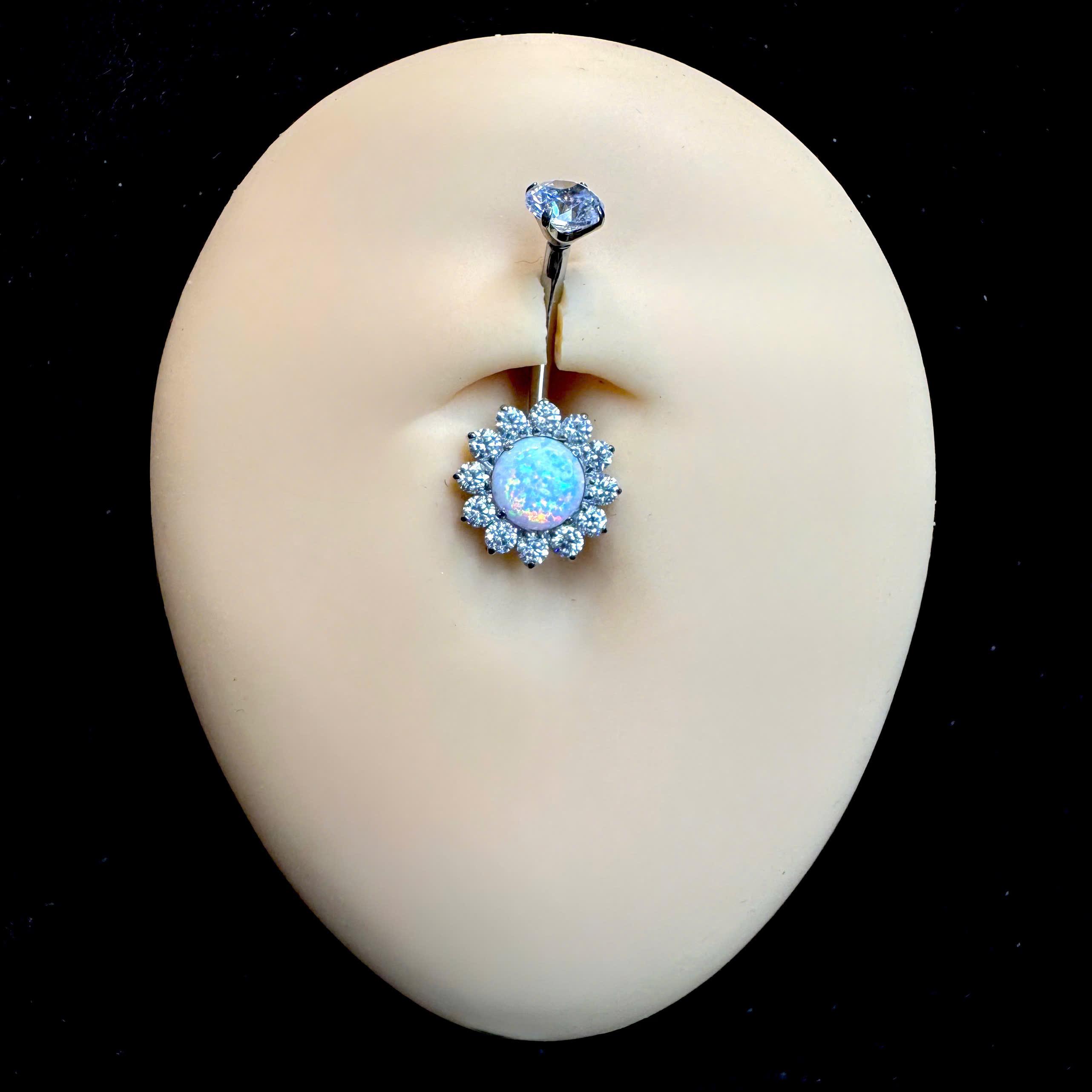 Rốn titan đá trắng opal viền kim cương_thumbnail_2