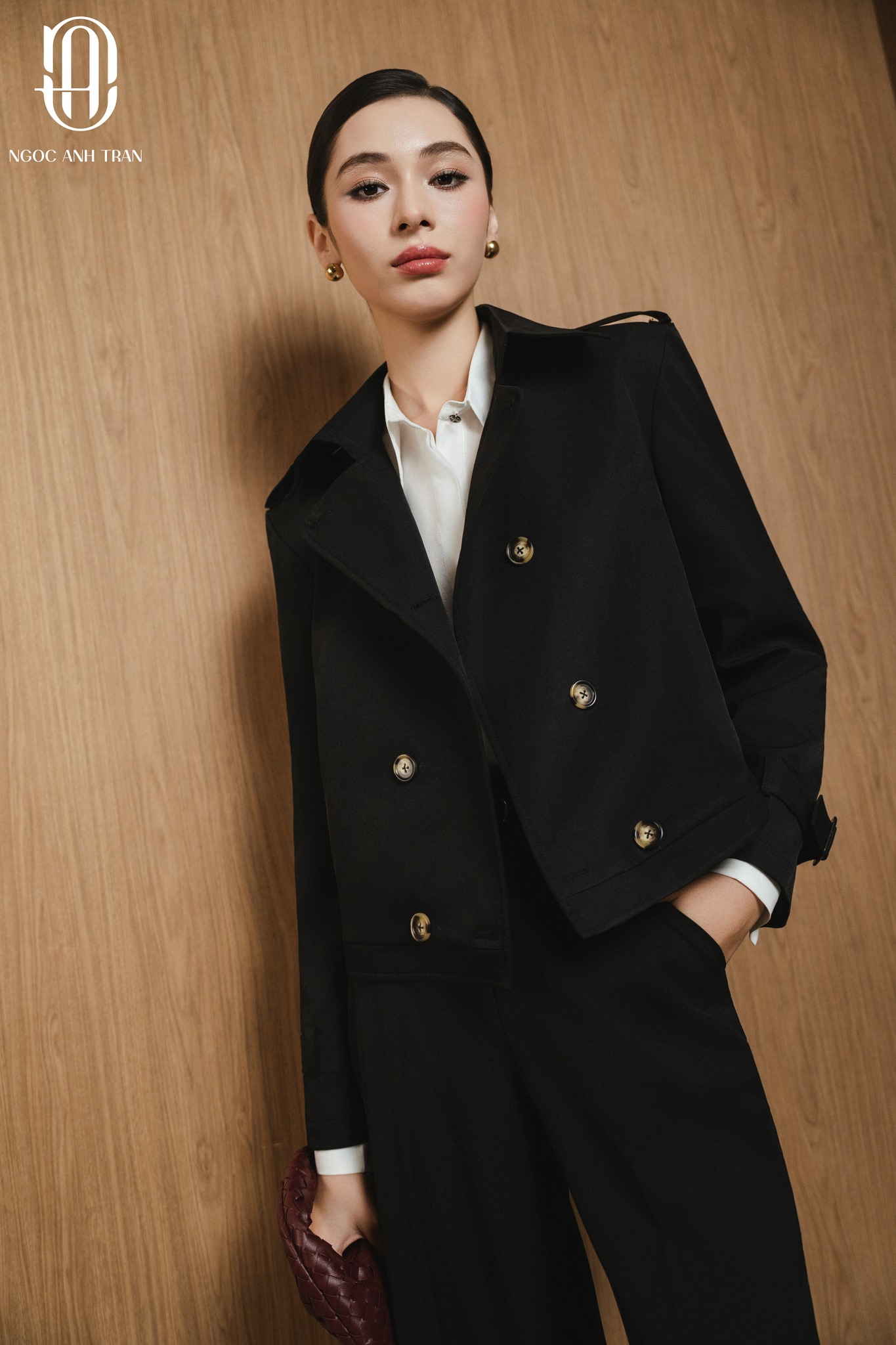 MTN26 BLACK - Măng tô dáng ngắn màu đen