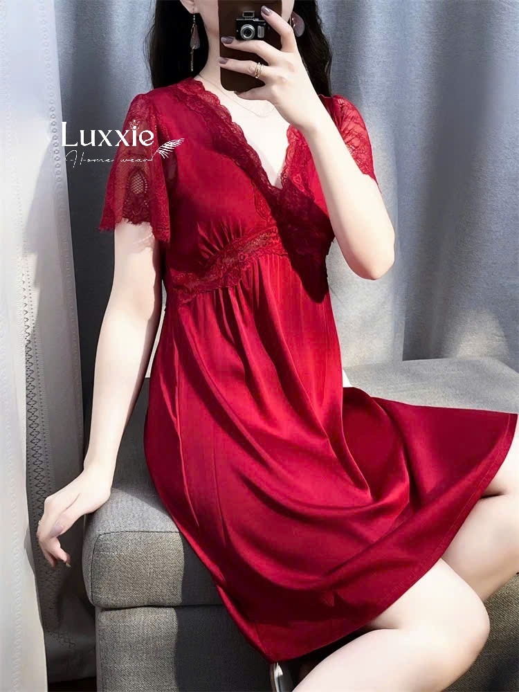 V07 Váy ngủ lụa cổ V tay ren dáng suông