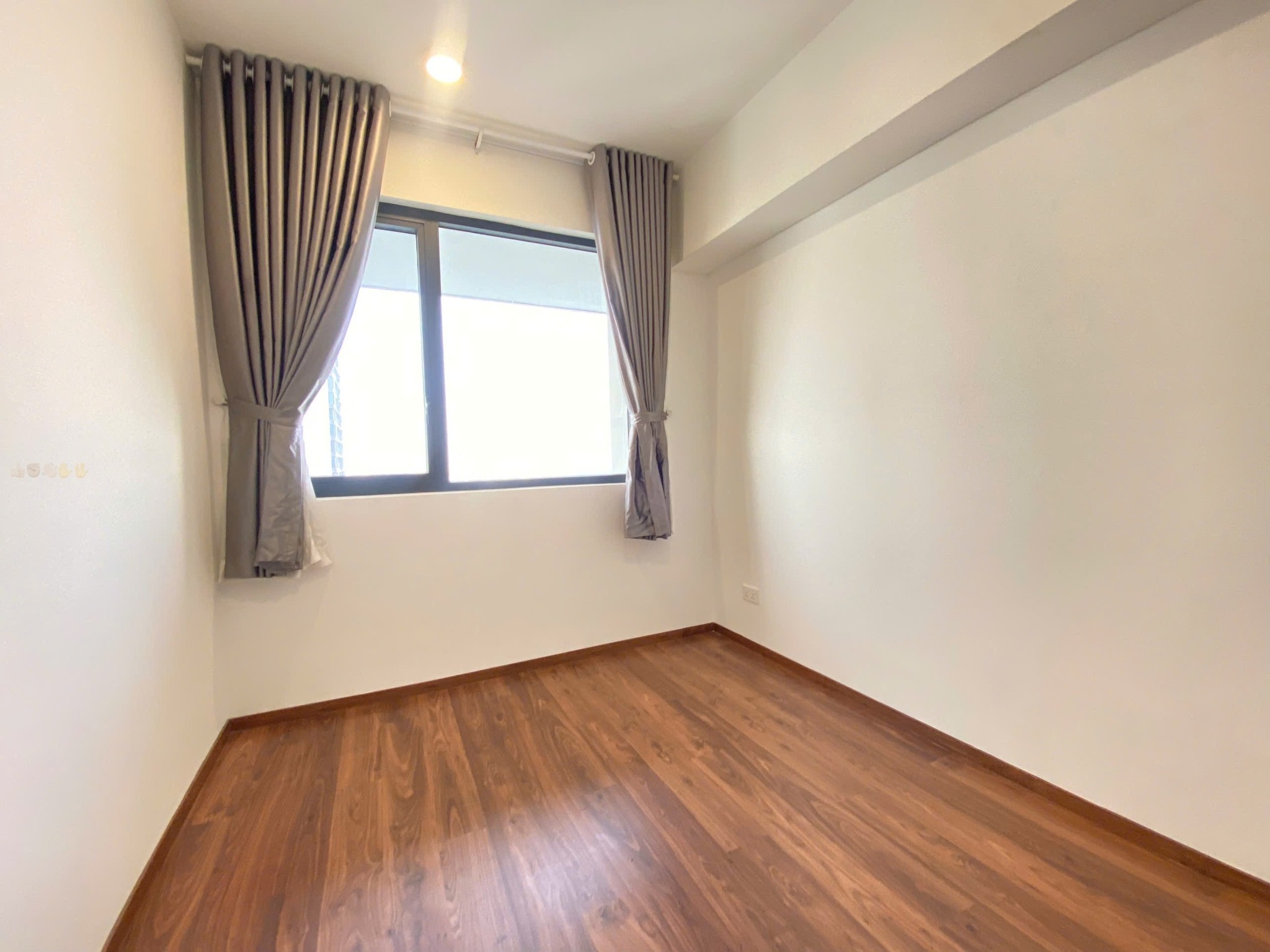 Cho thuê 3 phòng ngủ One Verandah - View sông SG hướng Tây Nam_thumbnail_1