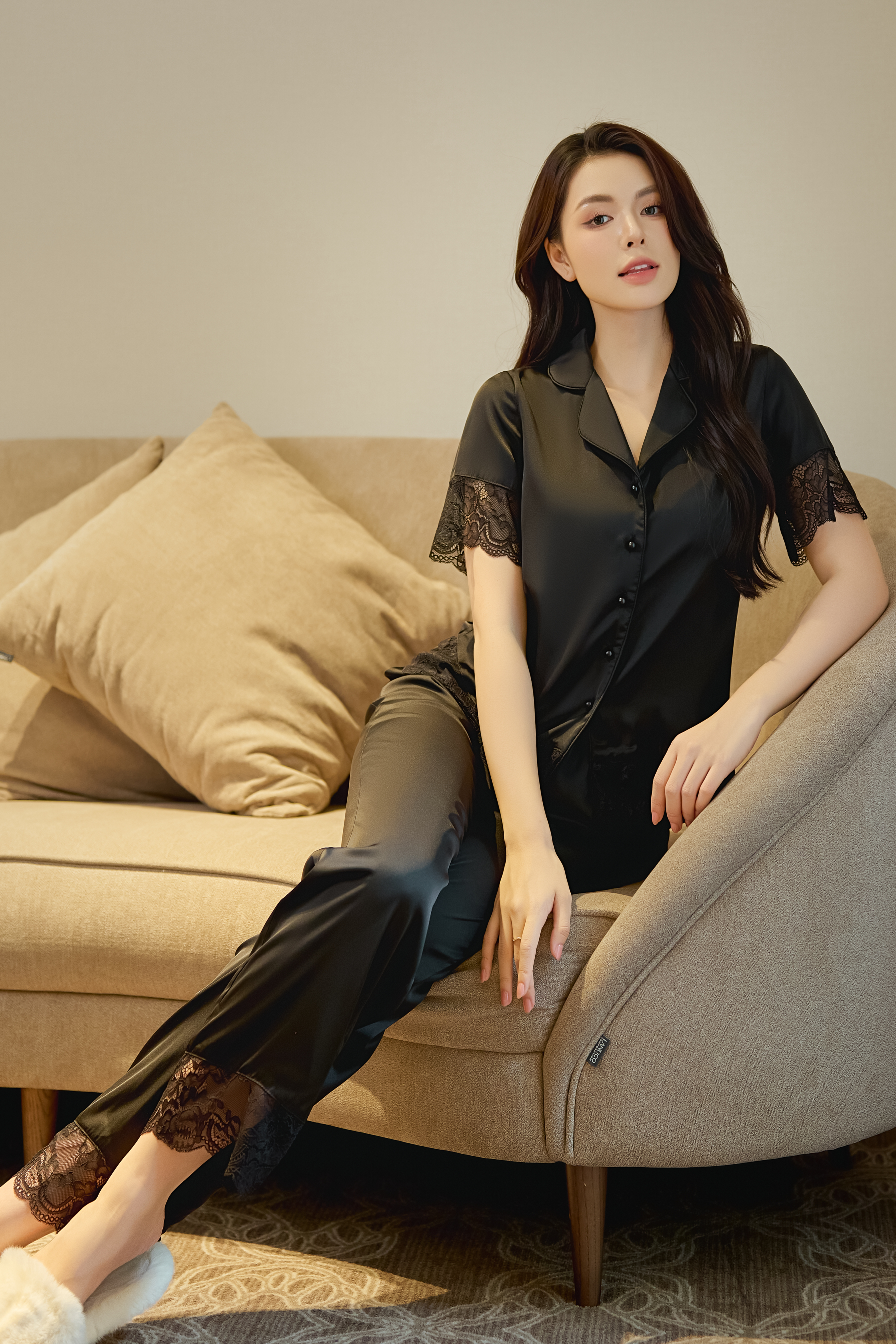 Bộ lụa áo cộc tay, quần dài BN585