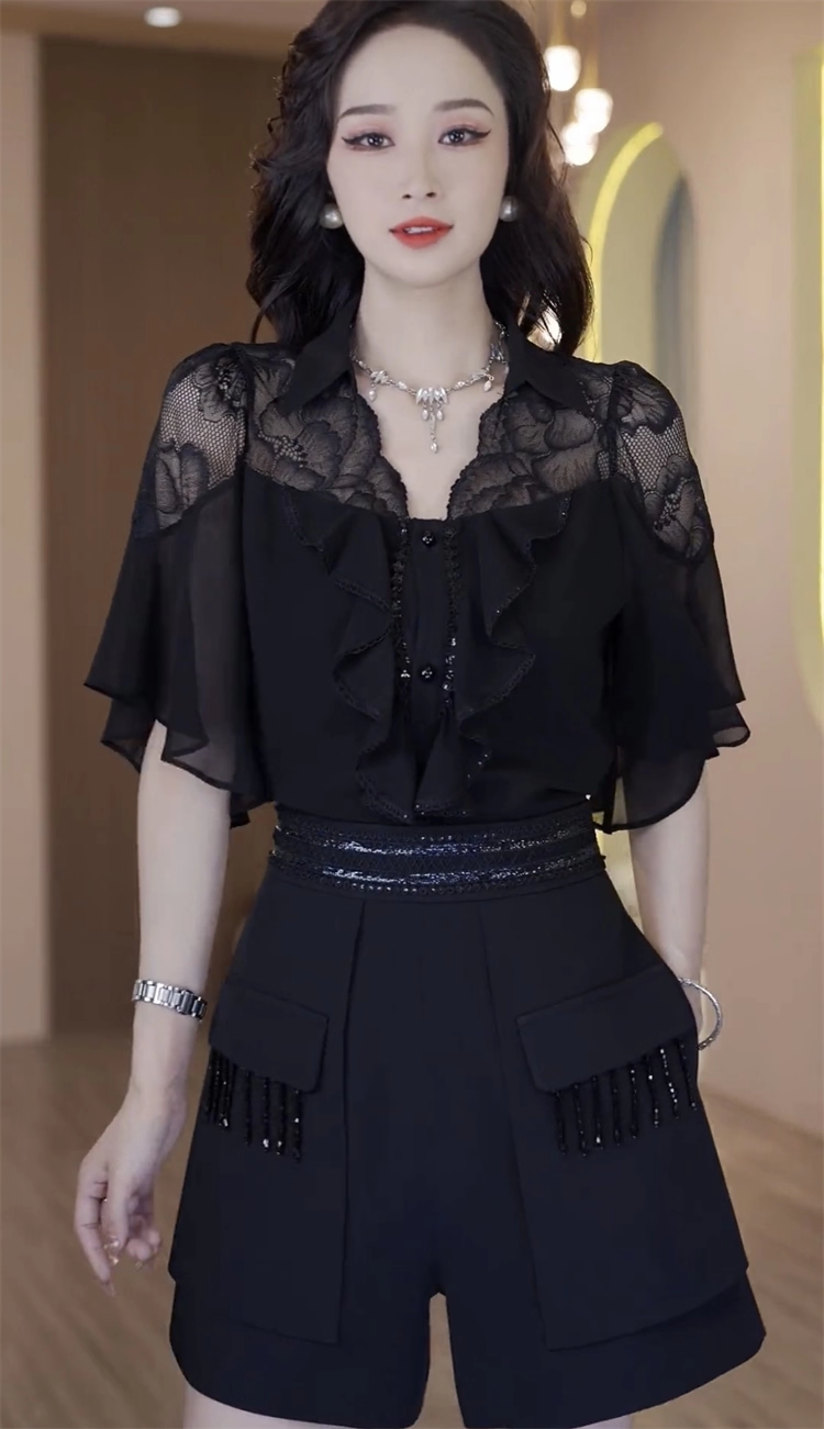 17366-Set bộ áo voan phối ren kèm quần sọt đính tua rua ( voan, lụa, ren )