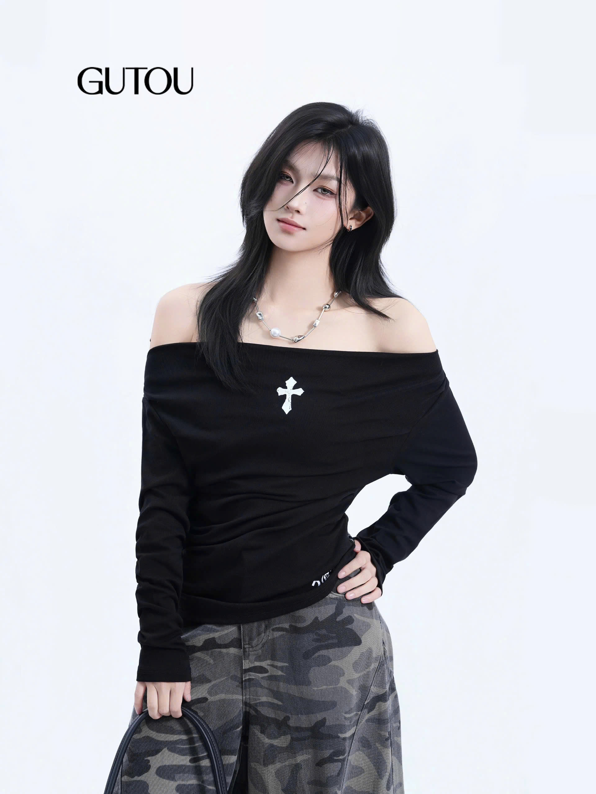 [ GUTOU ] Áo Trễ Vai Tay Dài In Thập Street Chic_thumbnail_8