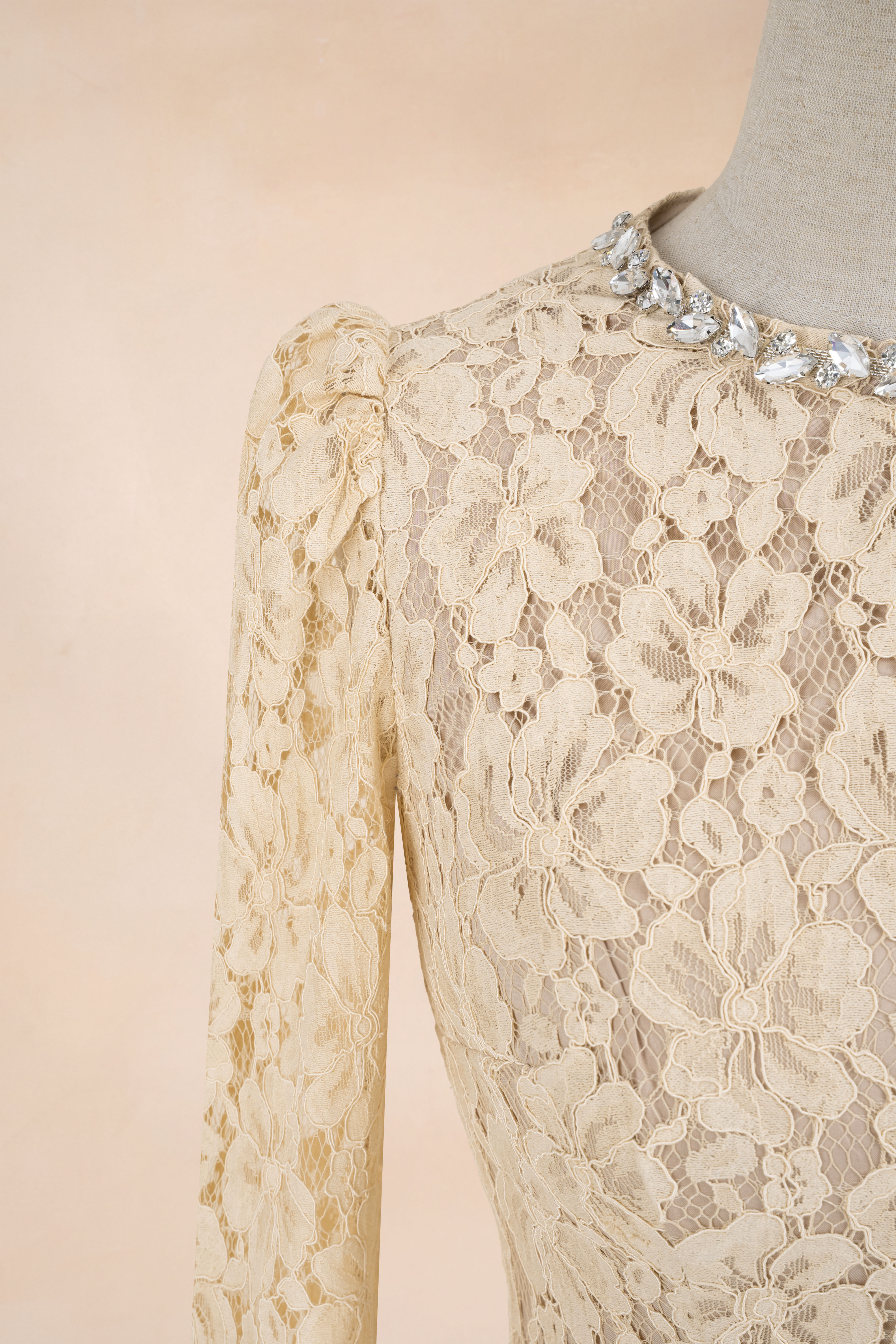 Đầm Bút Chì Cổ Tròn Viền Đá_thumbnail_7