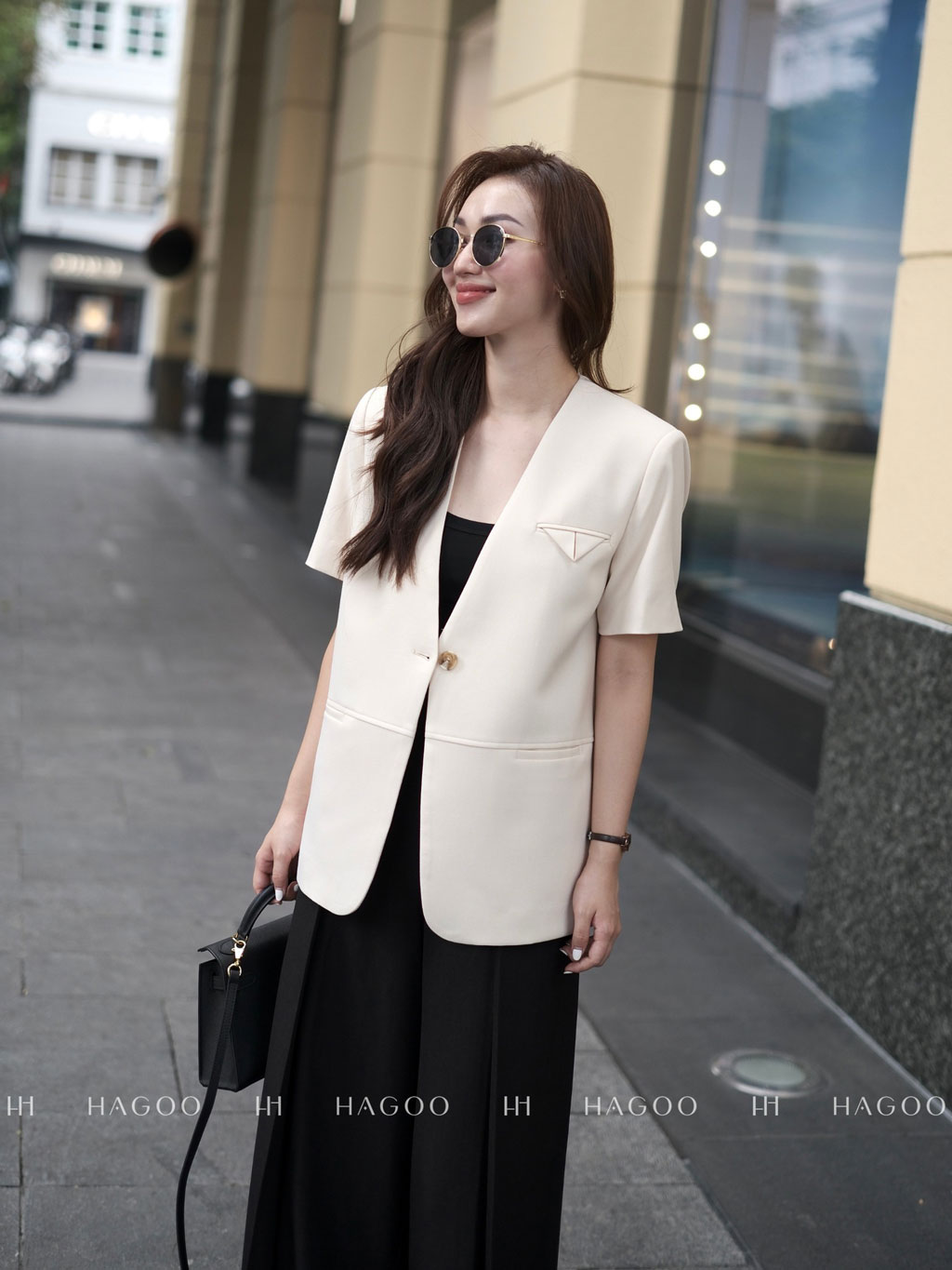 Áo Blazer cộc tay bổ diễu HAGOO_thumbnail_11