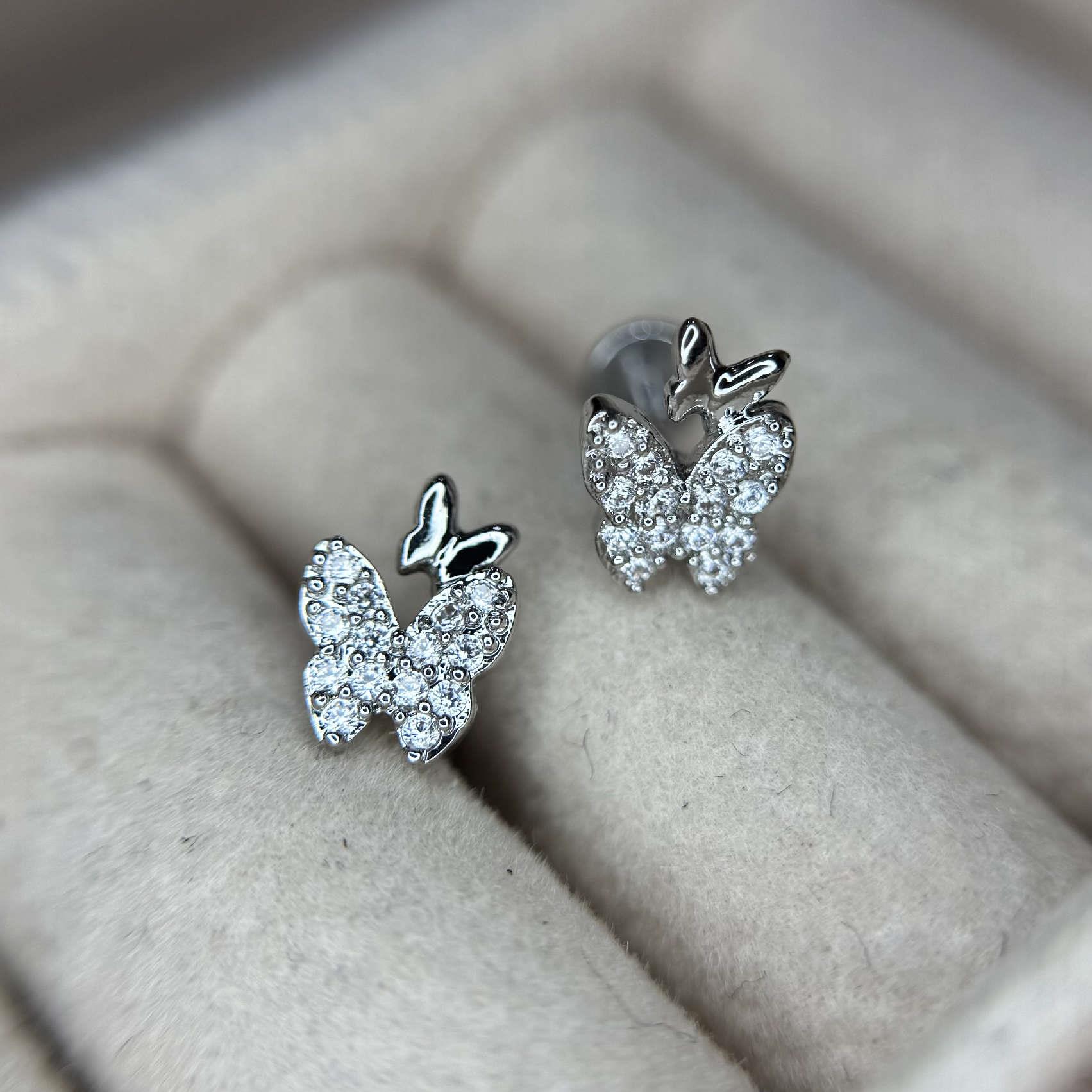 Khuyên kiểu bướm kim cương dẹt