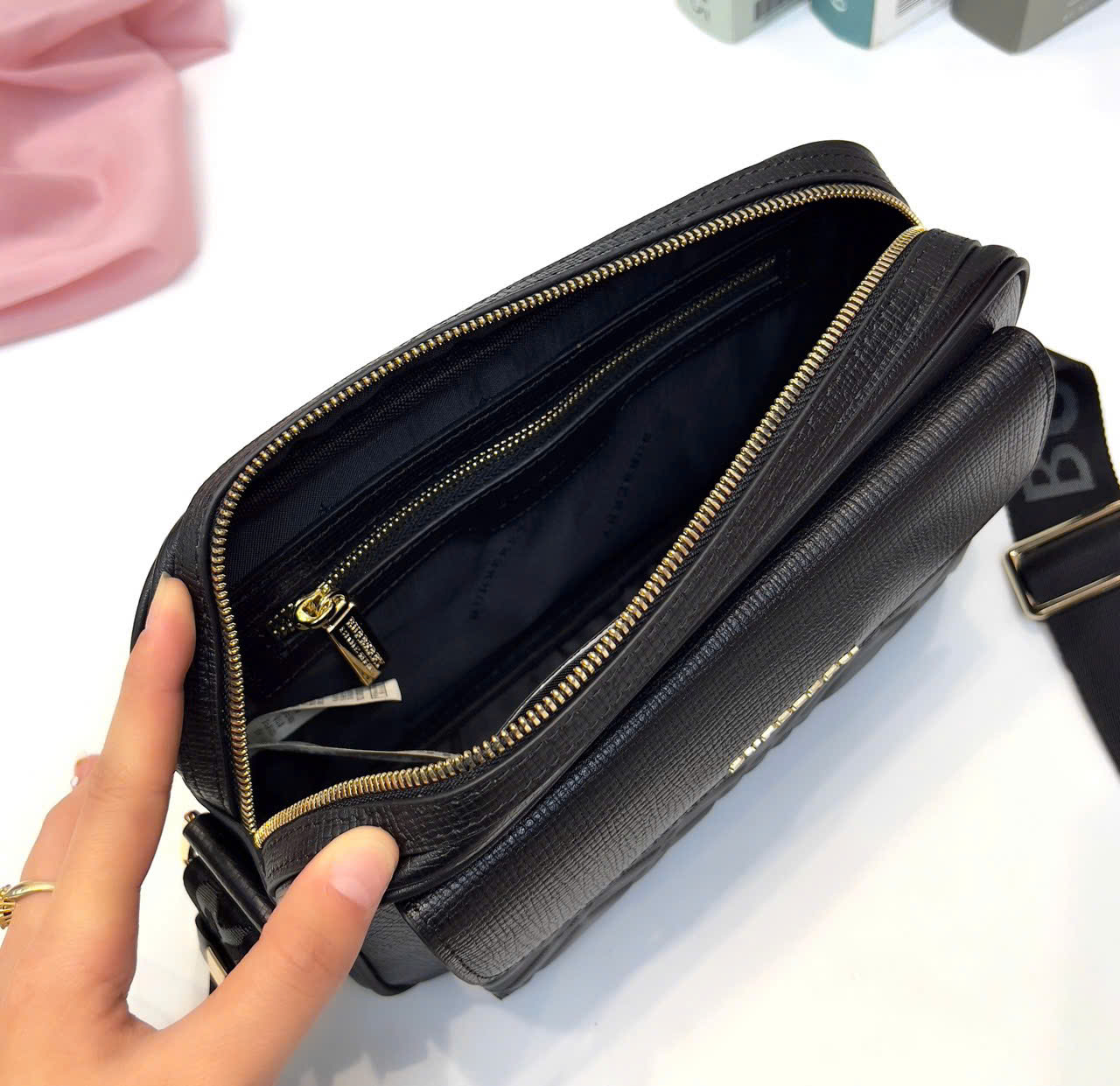 Túi nam đeo chéo Burbery_thumbnail_4