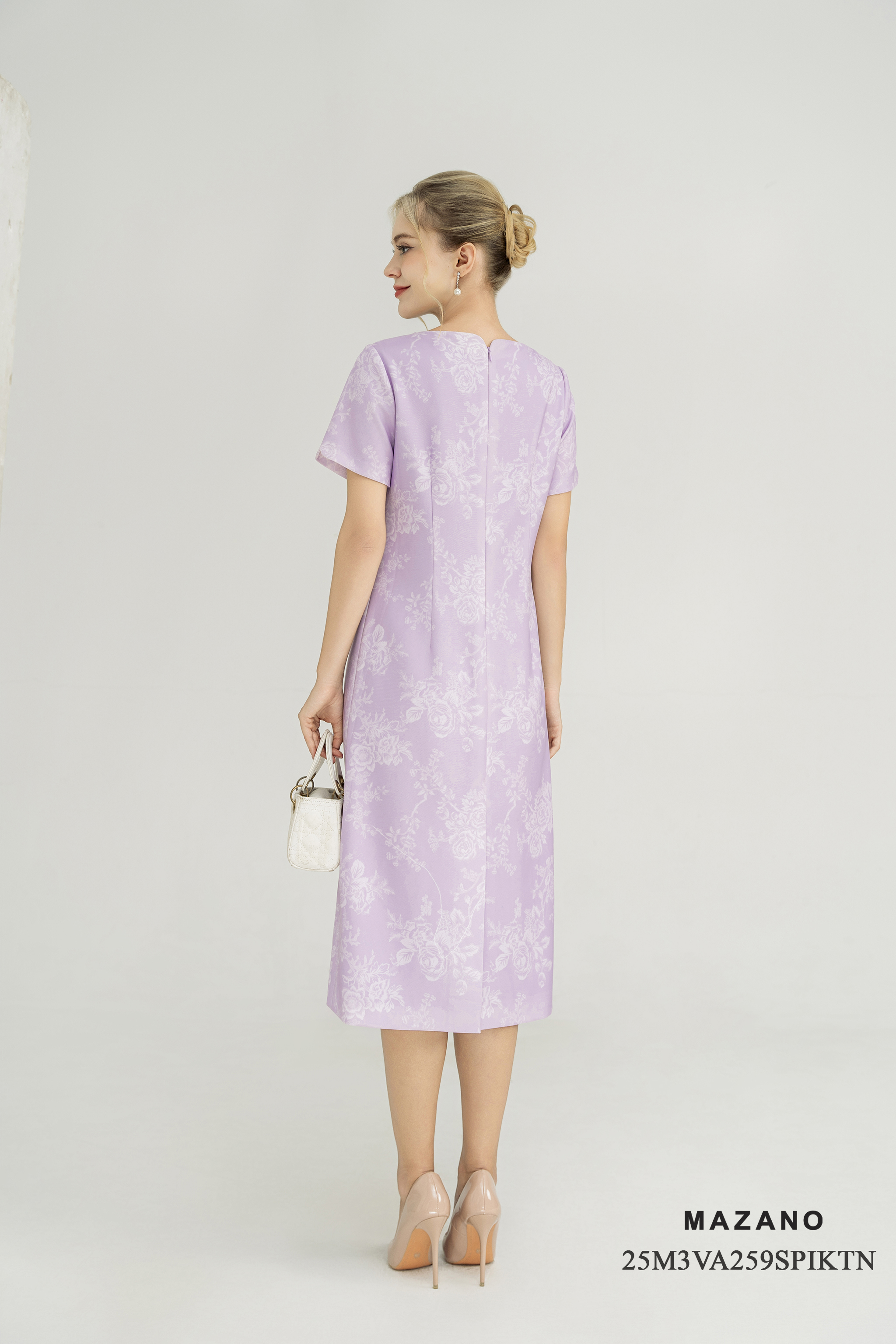 Váy Đầm Suông Vải thô dày Hoạ tiết cách điệu Cổ tròn Tay ngắn Dài qua bắp chân_thumbnail_4