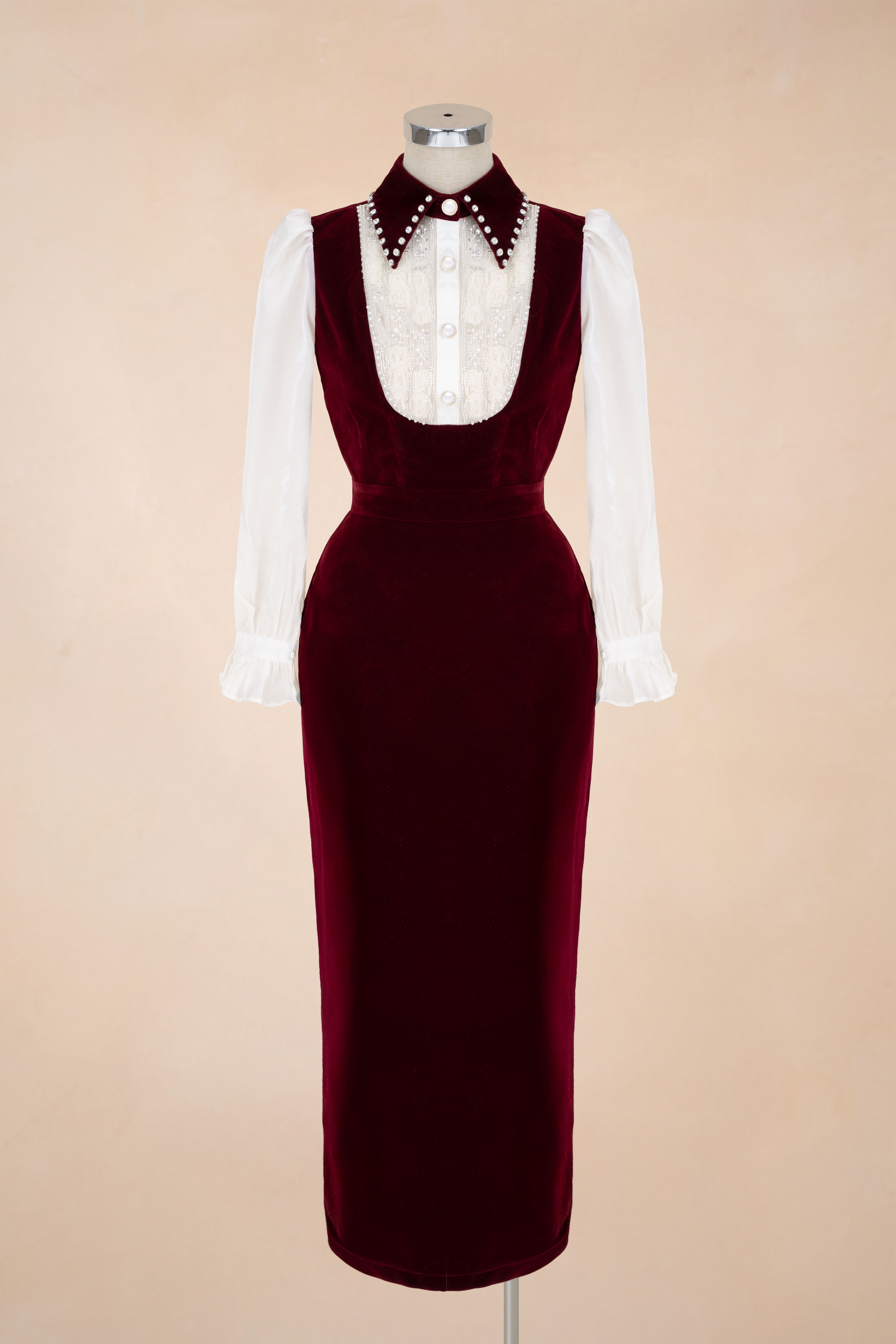 Đầm Nhung Bút Chì Đính Đá