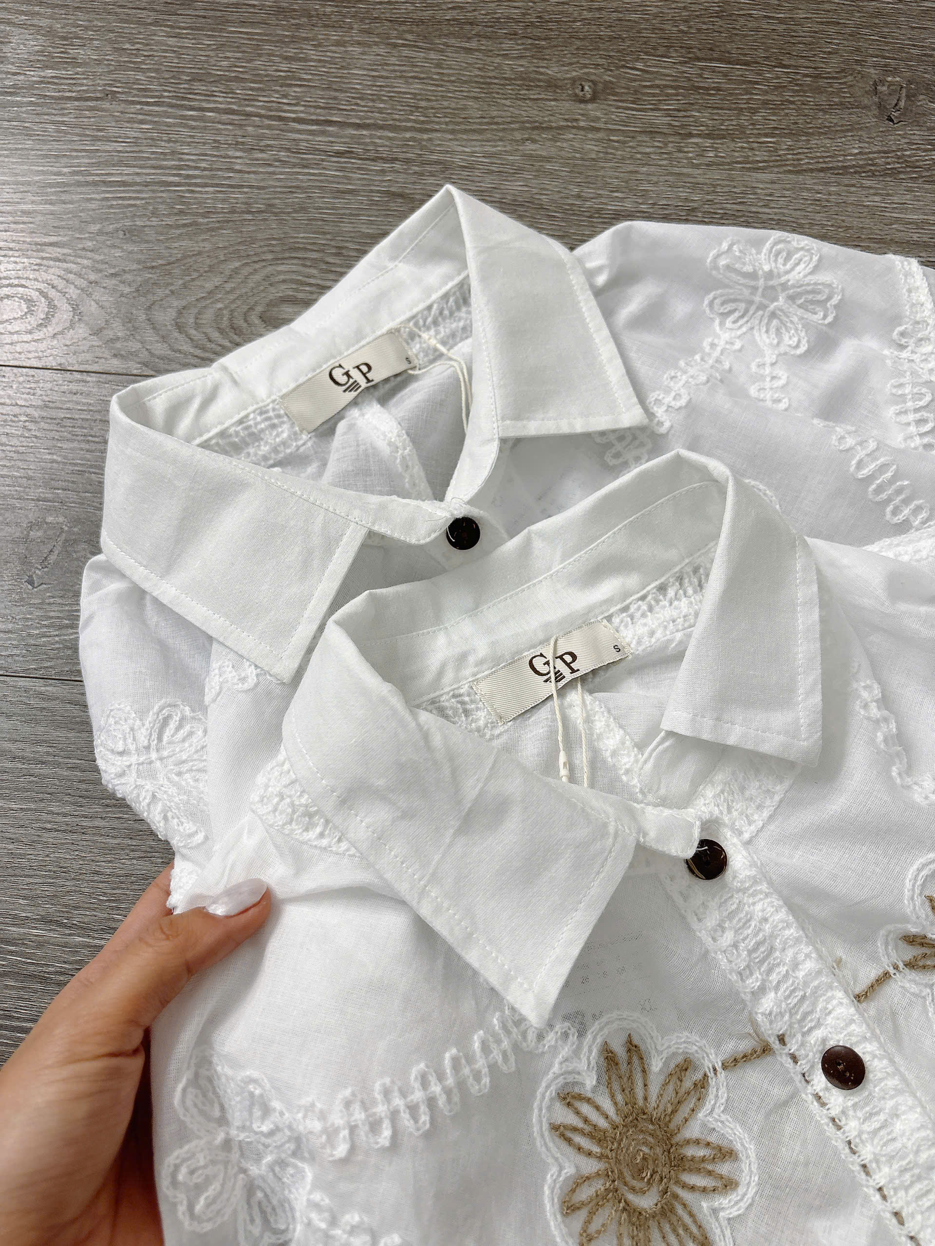 H73 ÁO SOMI TRẮNG THÊU HOA_thumbnail_11