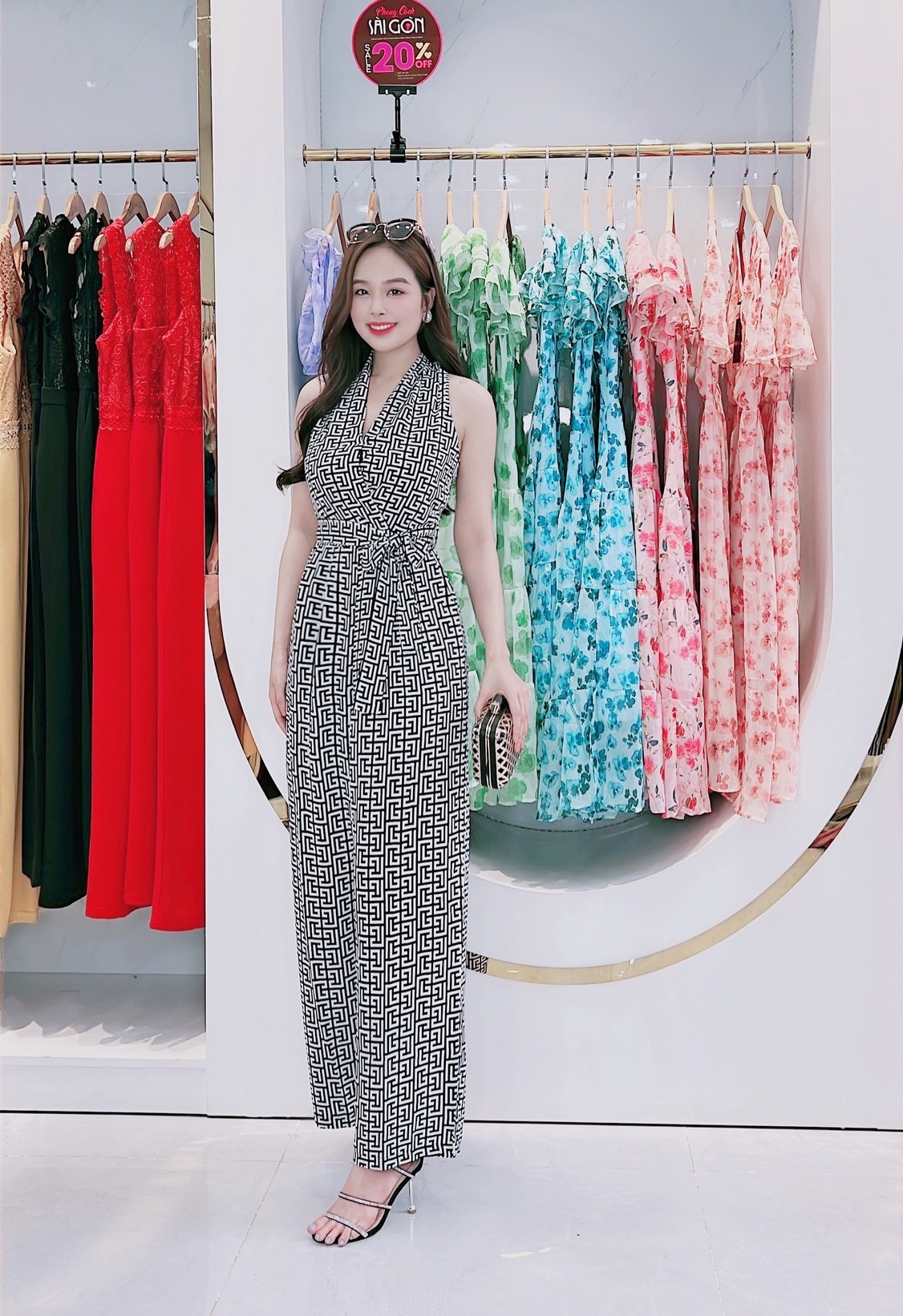 Jumpsuit thiết kế kiểu cổ yếm cột eo cá tính_thumbnail_20