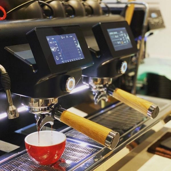 Cách chọn máy pha cà phê nhập khẩu nguyên chiếc tại TP.HCM – Mua ở đâu không bị lỗi?