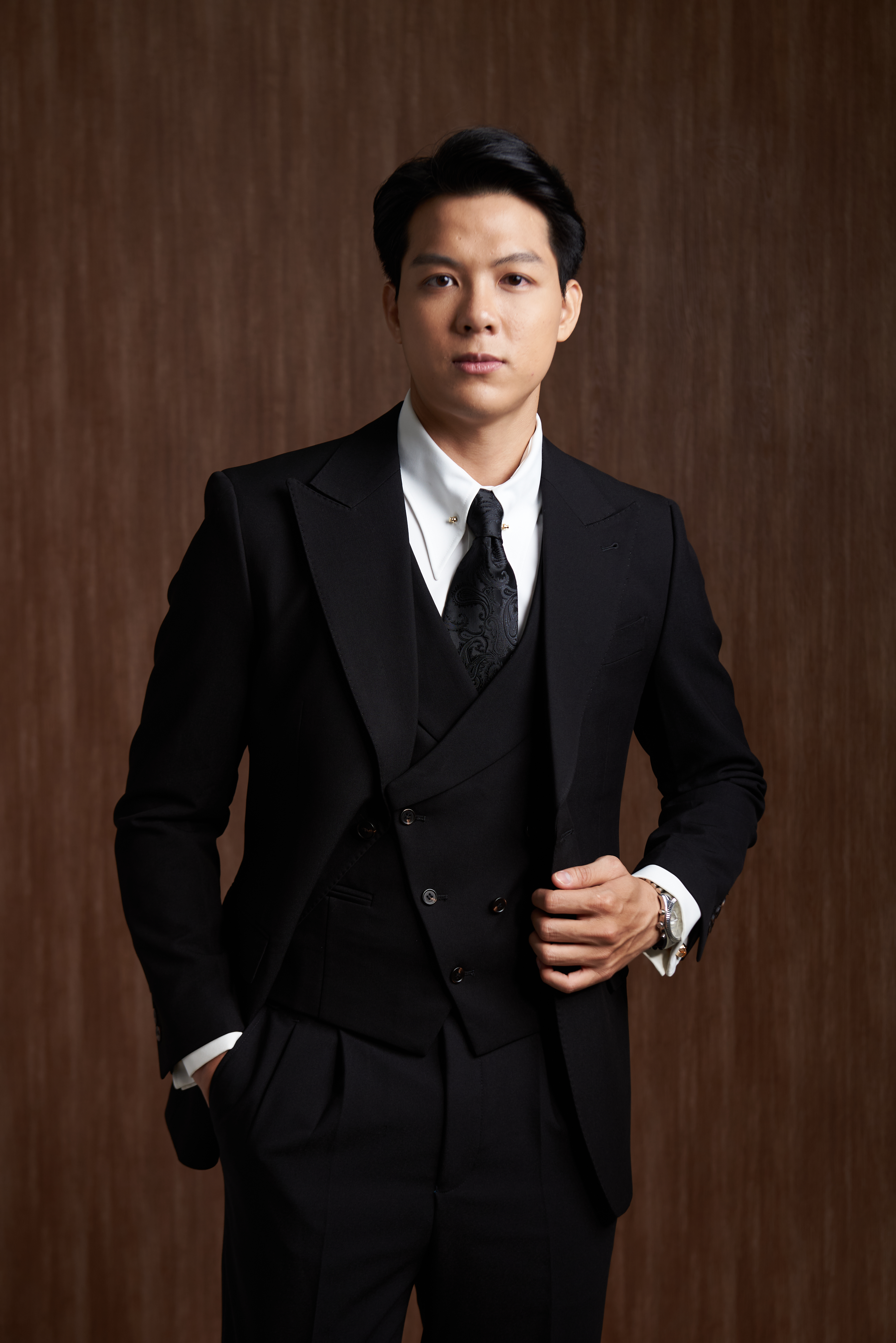 Top 5 Gợi Ý Vest May Sẵn TPHCM: Đẹp, Giá Tốt, Hợp Mọi Sự Kiện