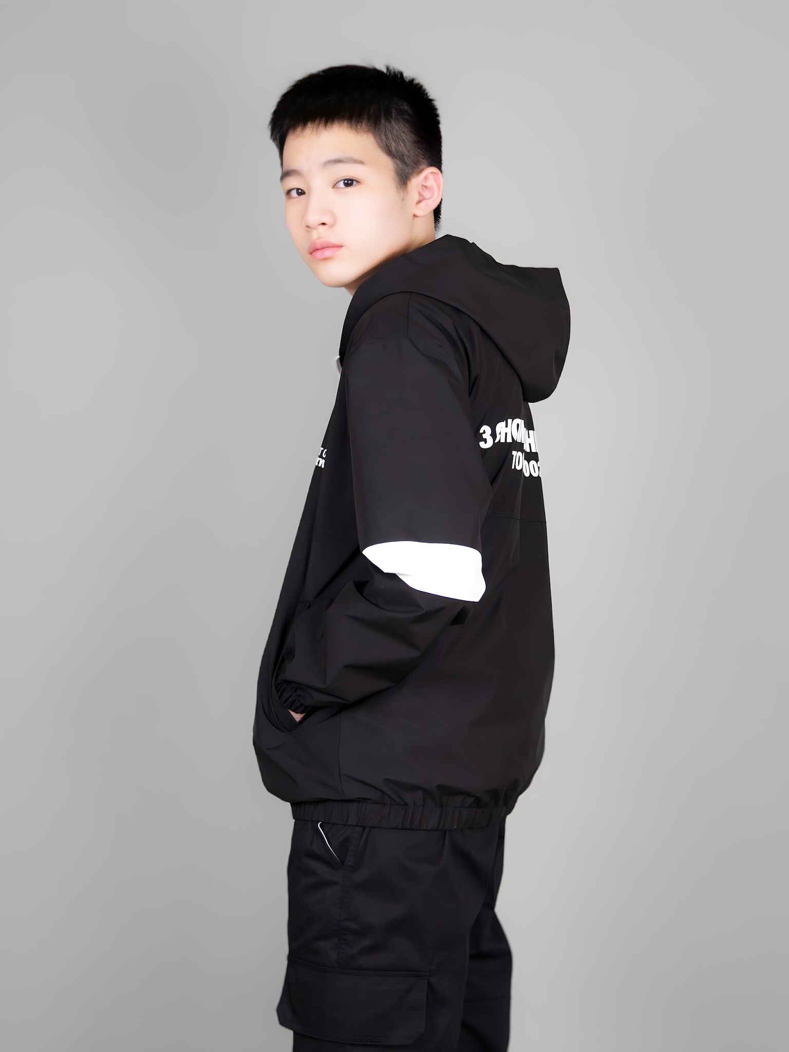 Áo khoác gió phối tay trắngin chữ TOKYO_thumbnail_2