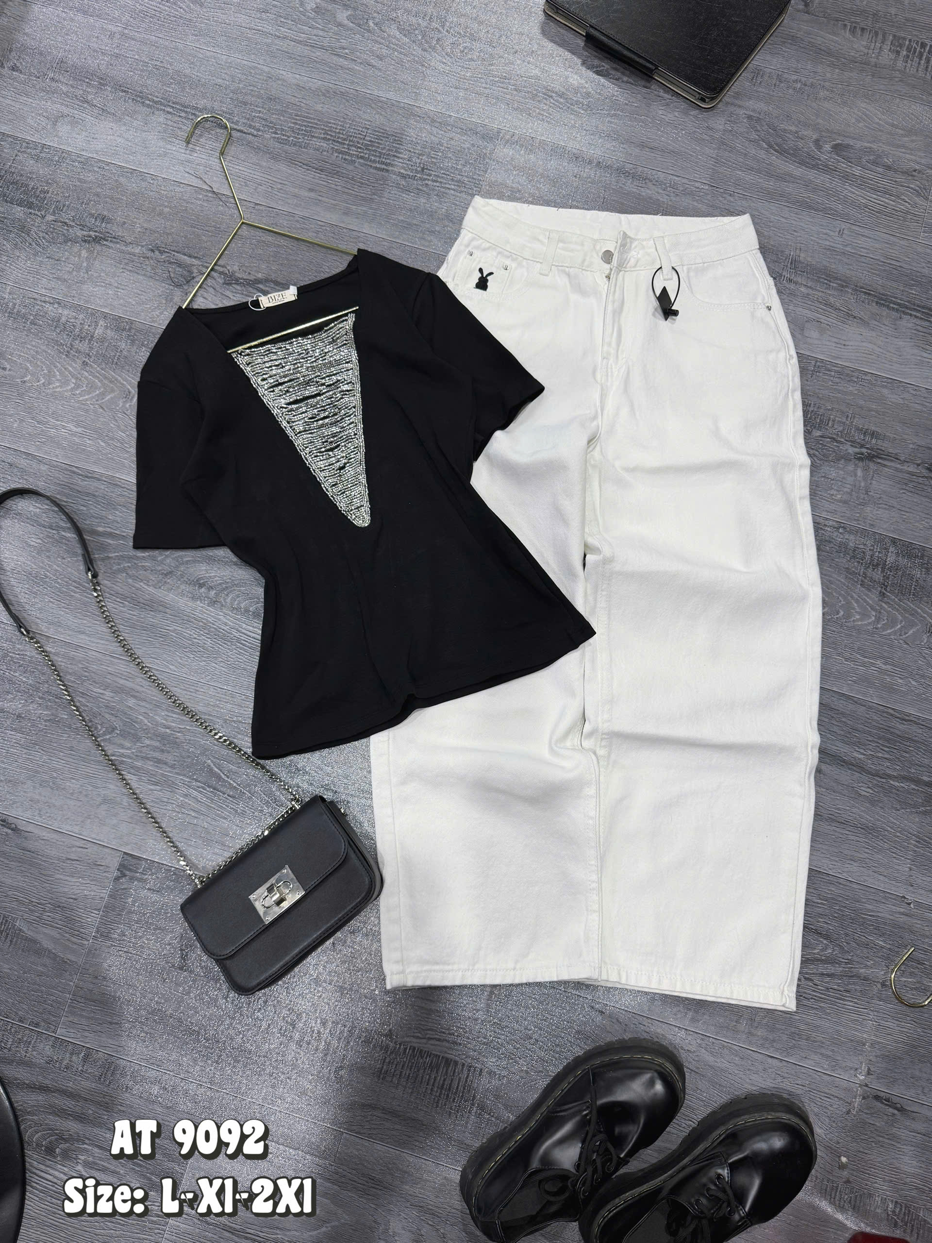 BIGSIZE- Áo thun tay ngắn phối cườm T- AT9092_thumbnail_1