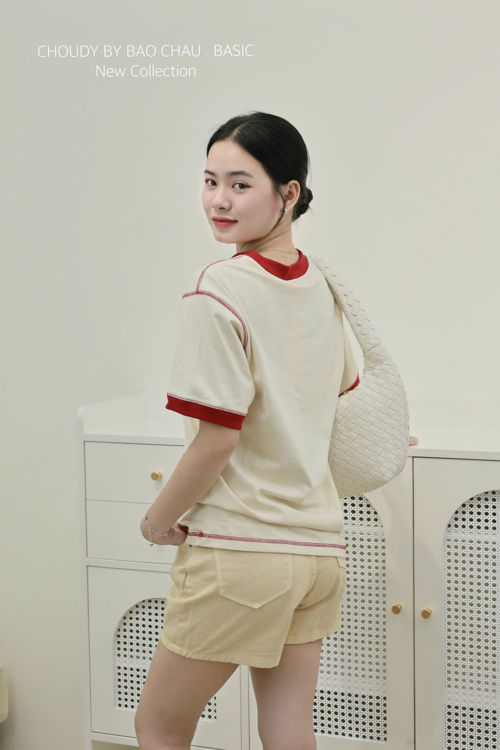 A296 ÁO THUN CHỮ ĐỎ_thumbnail_3