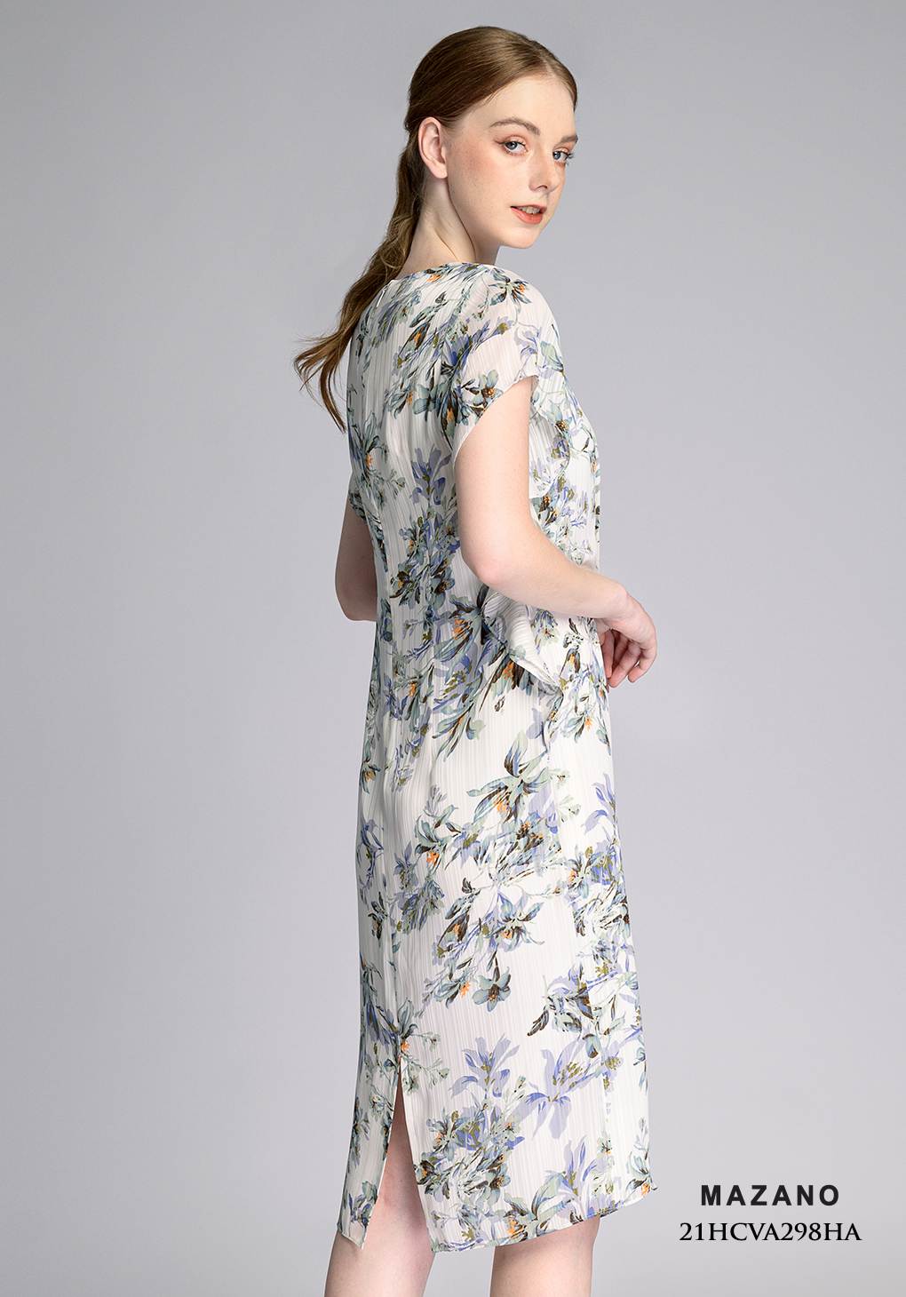 Váy suông trắng họa tiết hoa cánh dơi_thumbnail_3