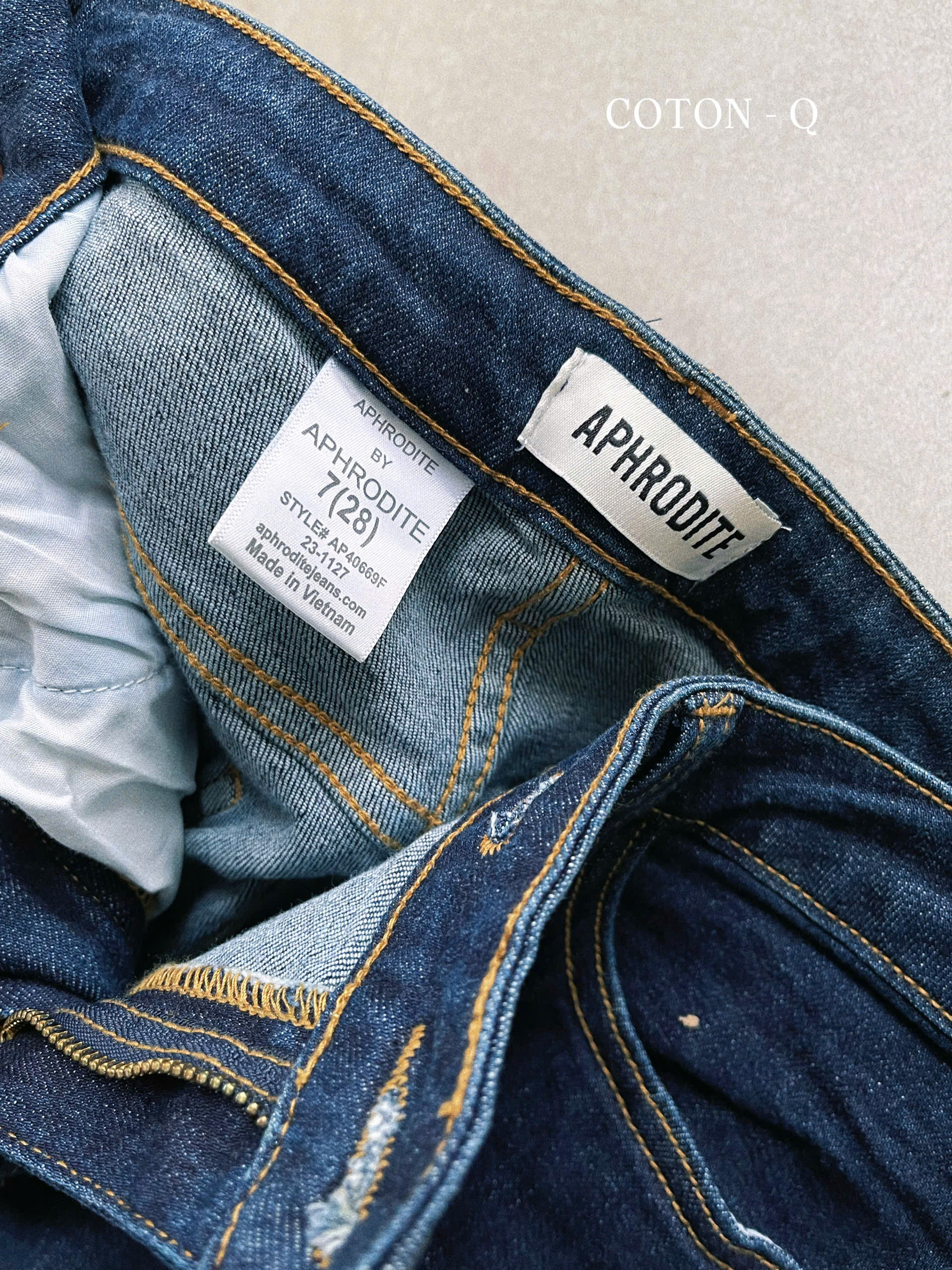 Quần jean dài tua gấu_thumbnail_4