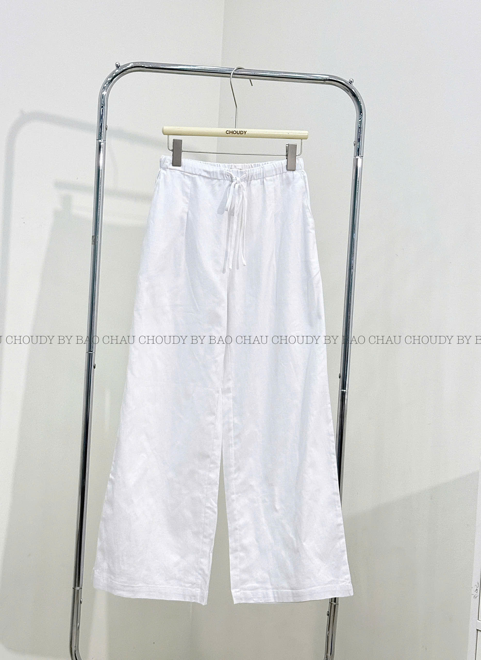 U752 QUẦN SUÔNG TRẮNG