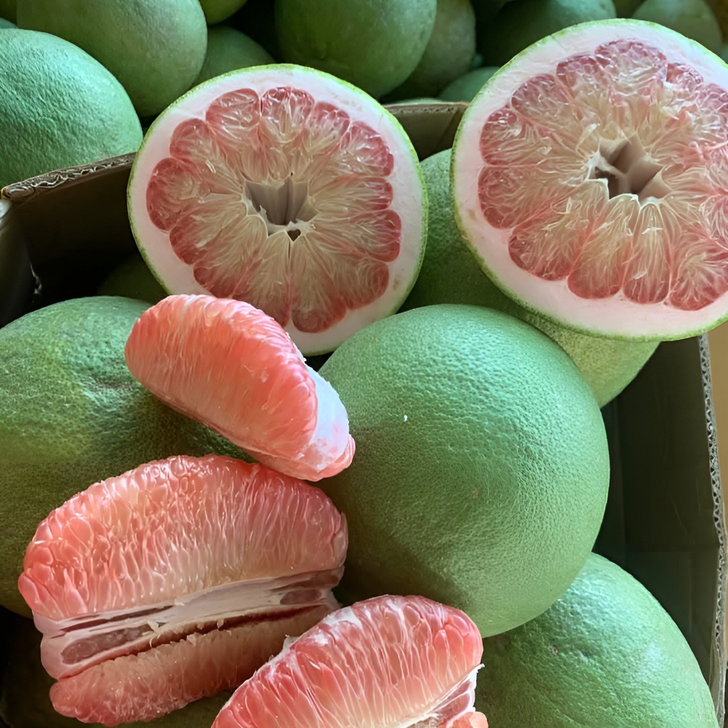 Bưởi Lão Da Xanh Ruột Đỏ_thumbnail_2