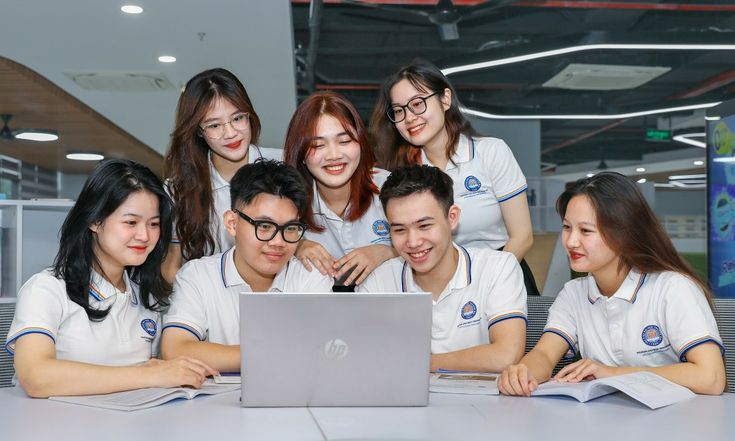 Bài 9: Đầu tư cho giáo dục – Hành trang cho tương lai