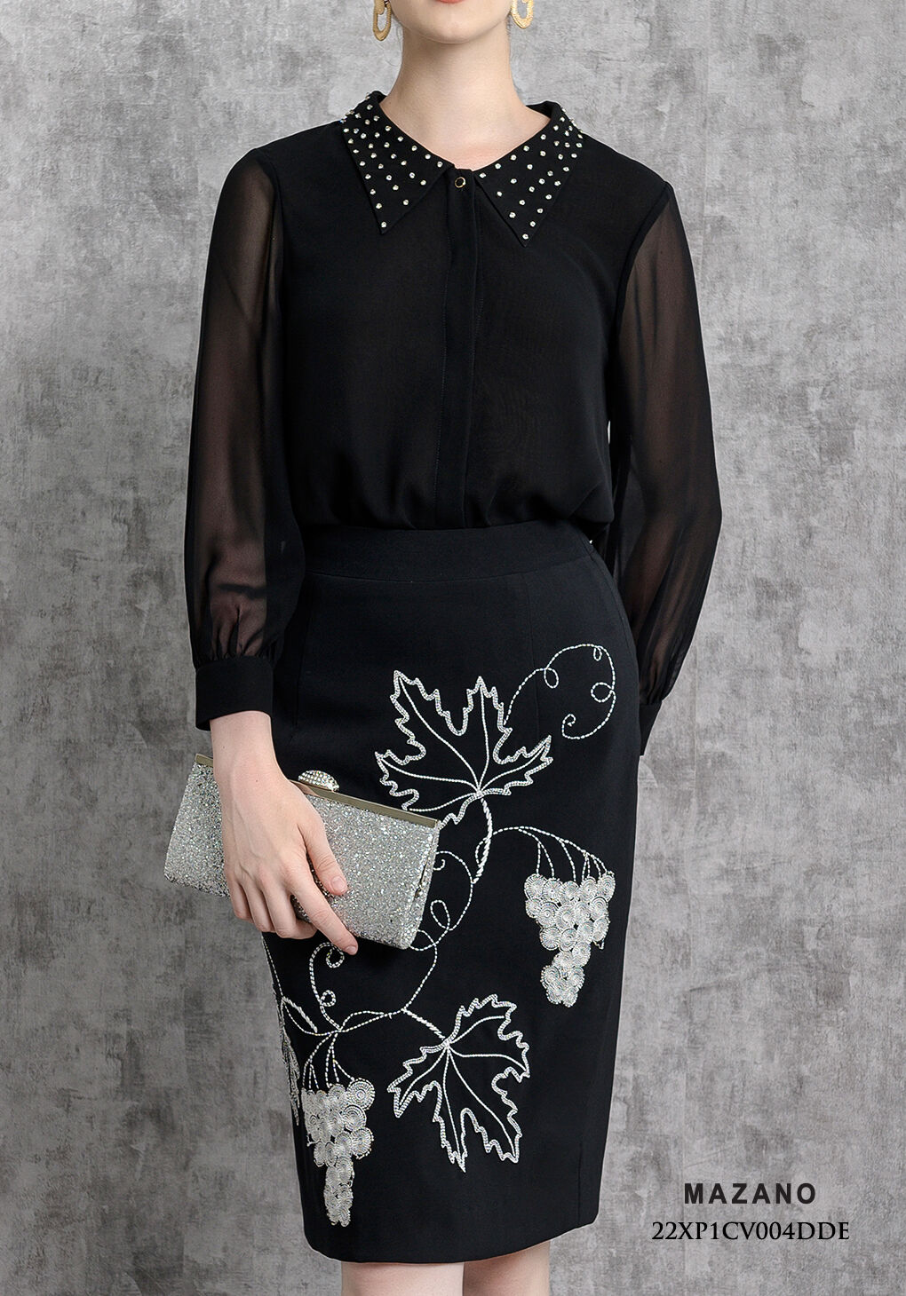 Chân  váyJuyp vải Tuytxi len màu đen thêu họa tiết bố cục_thumbnail_2