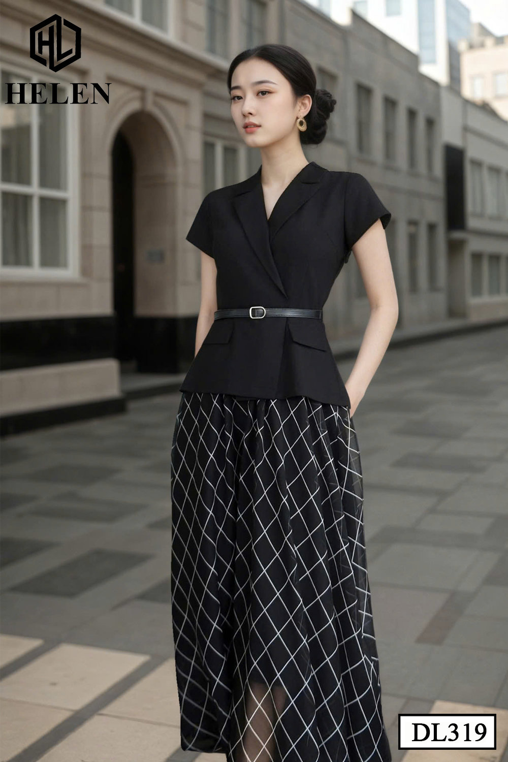 Đầm xòe cổ vest đen phối chân họa tiết DL319