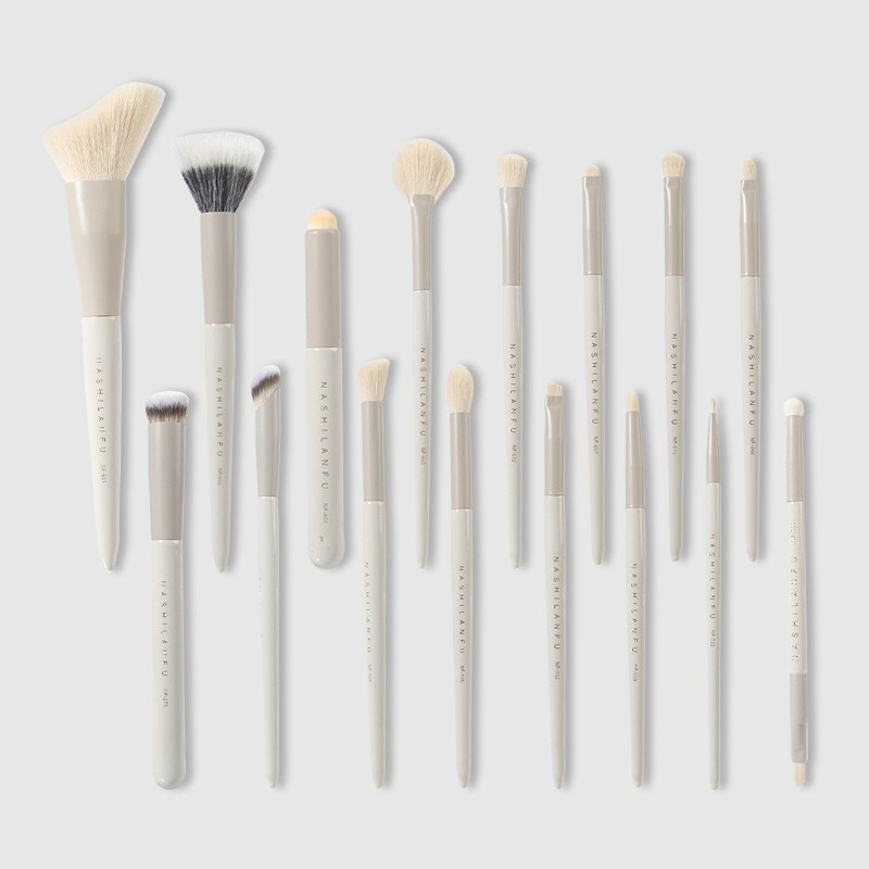 [NASHILANFU] Cọ lẻ trang điểm Nashilanfu trắng kèm túi bảo vệ cọ silicon