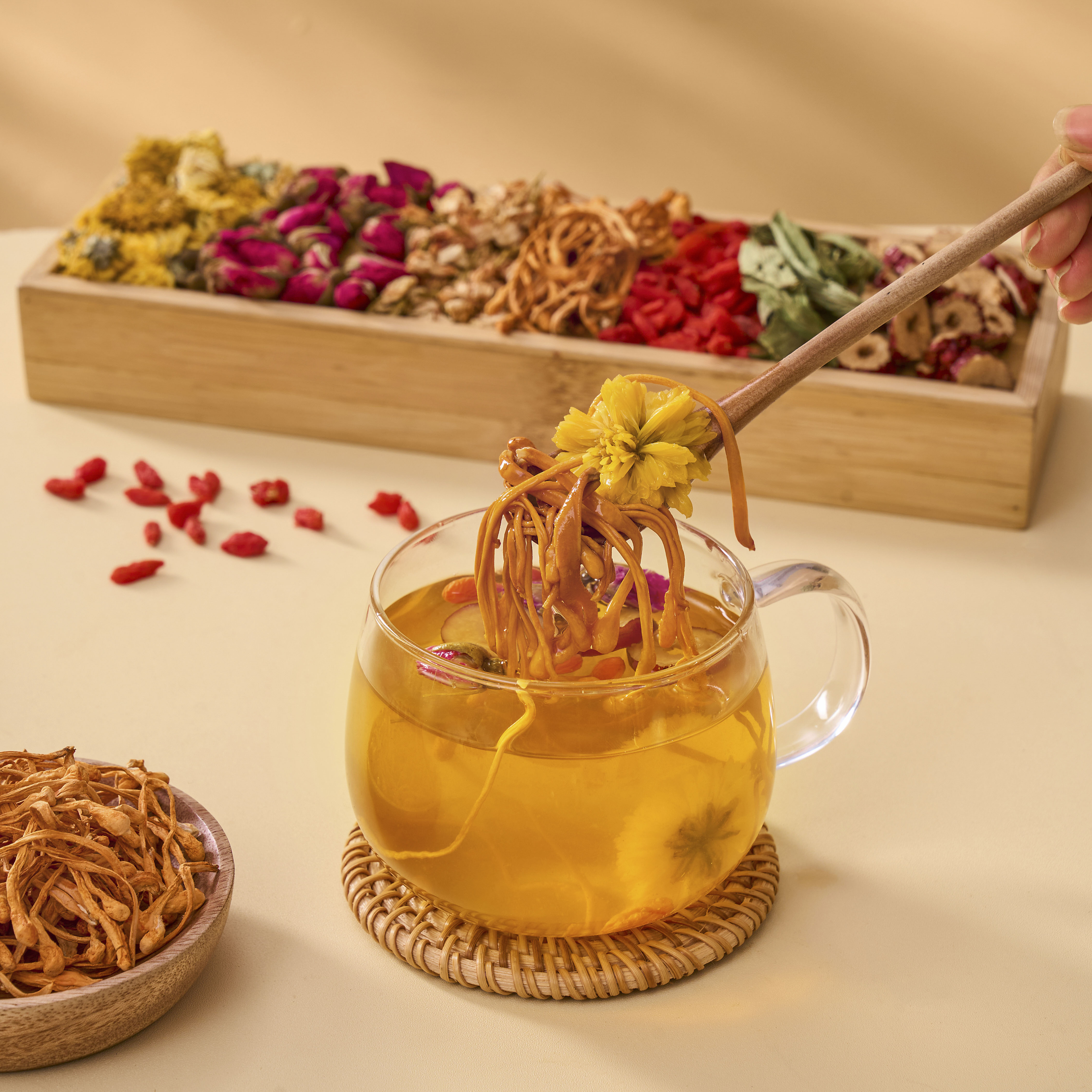 Trà đông trùng 7 vị 30 Gói+ tặng 5 gói + tặng bình thủy tinh + túi đựng_thumbnail_1