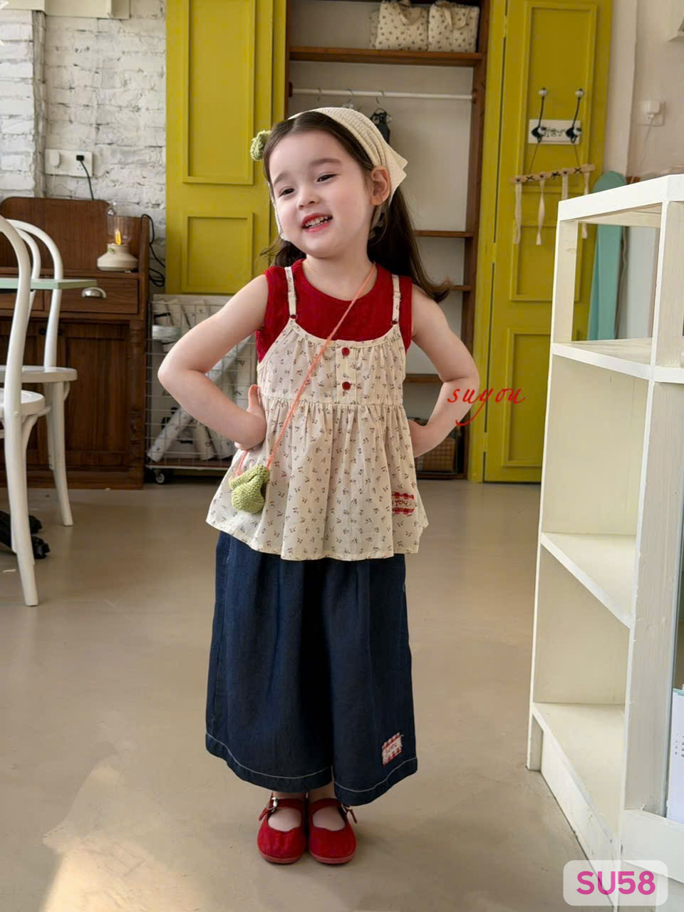 SU58 - Áo 2 dây hoa nhí phối áo trong màu đỏ kem hãng Suyou