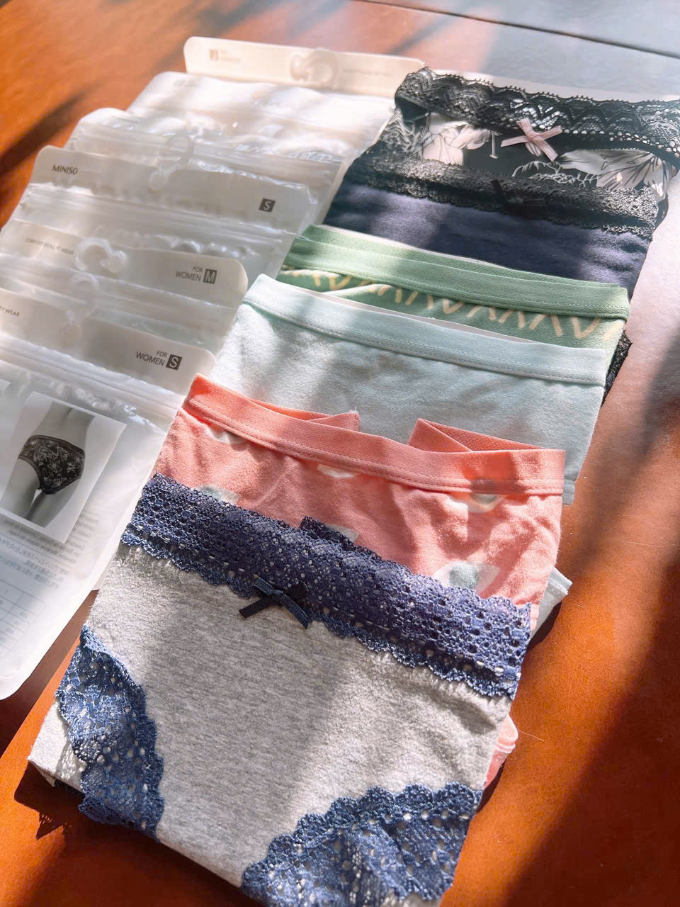 Set 4 quần lót ( NGẪU NHIÊNC4 2 MÀU )_thumbnail_3