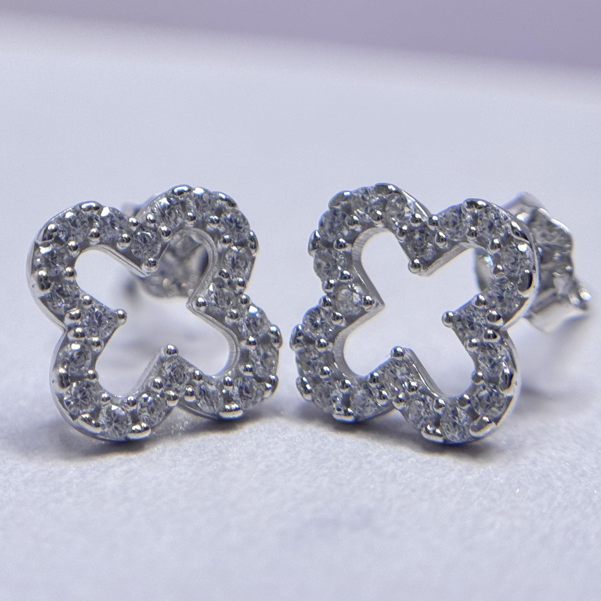 Khuyên kiểu bạc xi bạch kim cỏ 4 lá rỗng_thumbnail_2