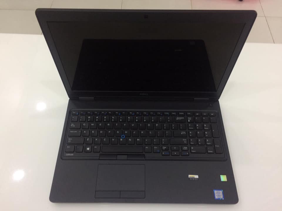 Dell Latitude E5590 i5-8300U, Ram 8G, SSD 256G, Màn 15.6 Full HD IPS 1920×1080