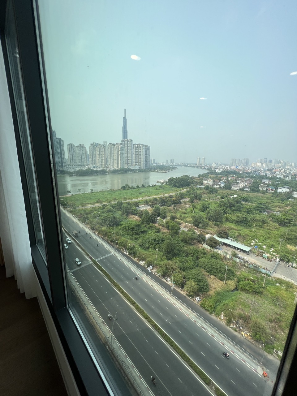 Bán căn chung cư The River, 3 phòng ngủ, 120 m2, giá 19.99 tỷ _thumbnail_3